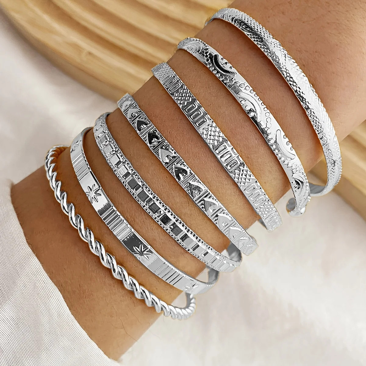 7Pcs Women Stackable Cuff Bangle Bracelet Set Boho Engraved Open Beach Jewelry