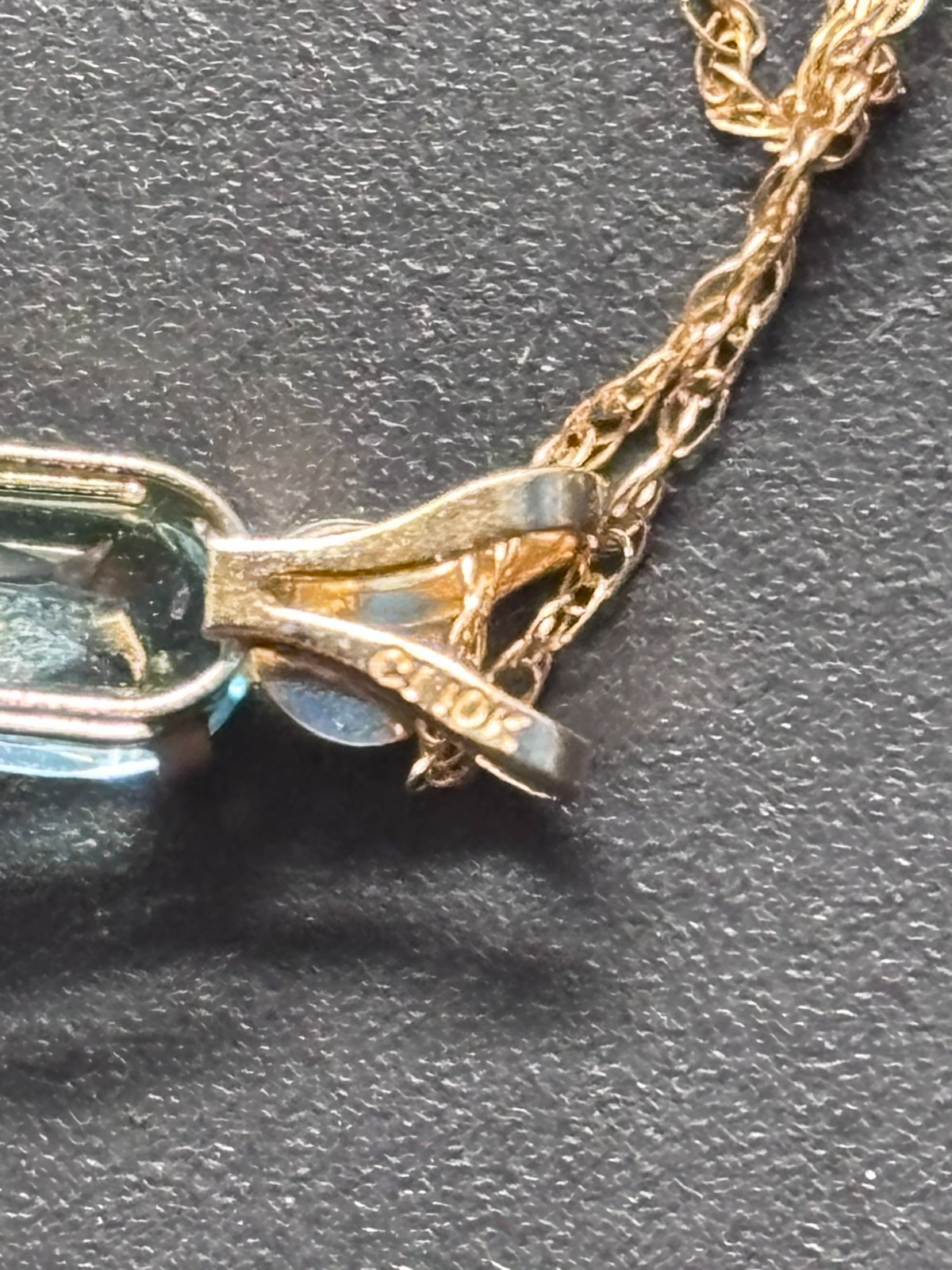GOLD 10K, ALQUE MARINE, PENDANT + CHAIN