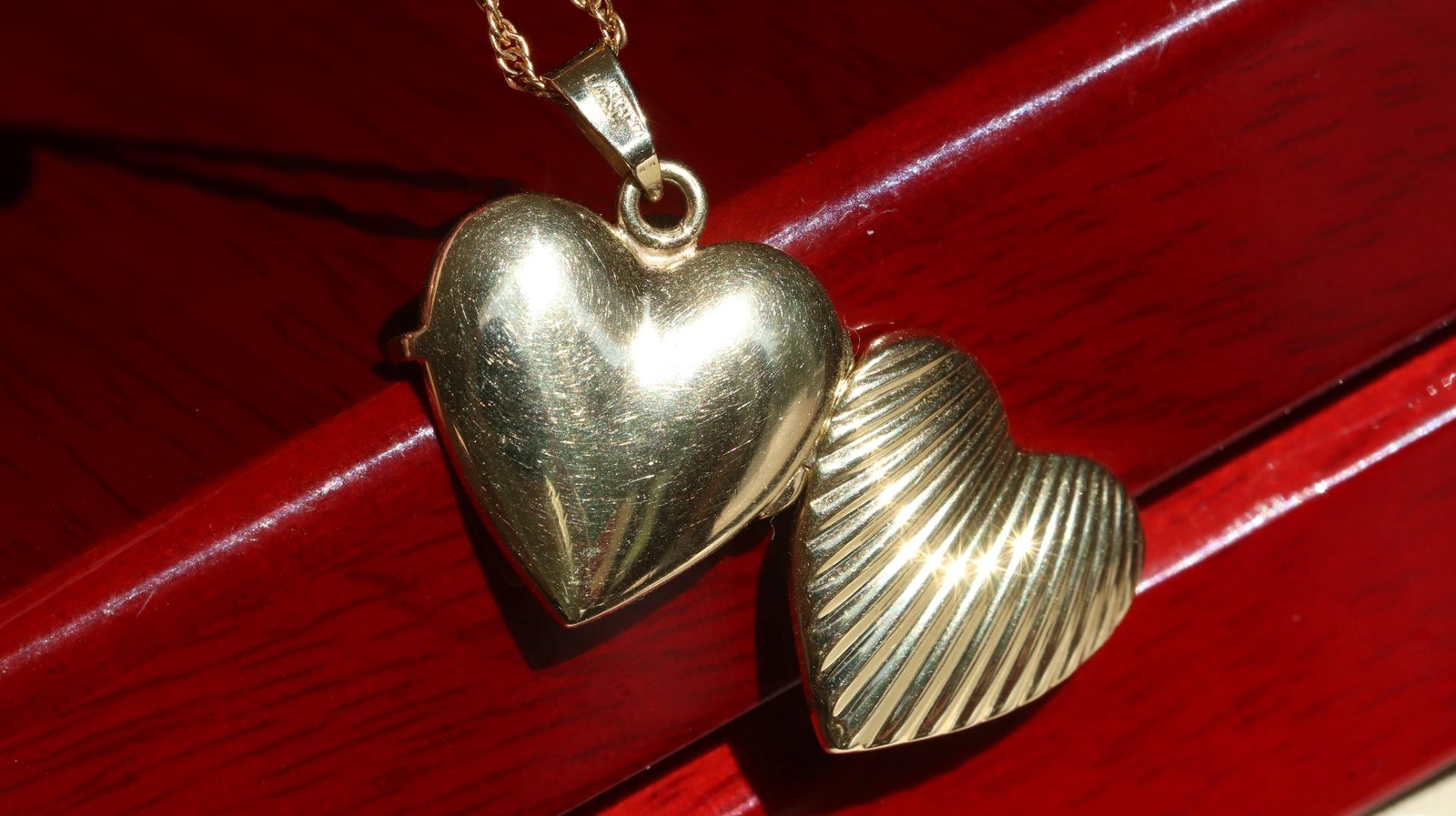 14k yellow gold pendant Italian 1.05″ heart locket charm vintage 3.85gr N3467