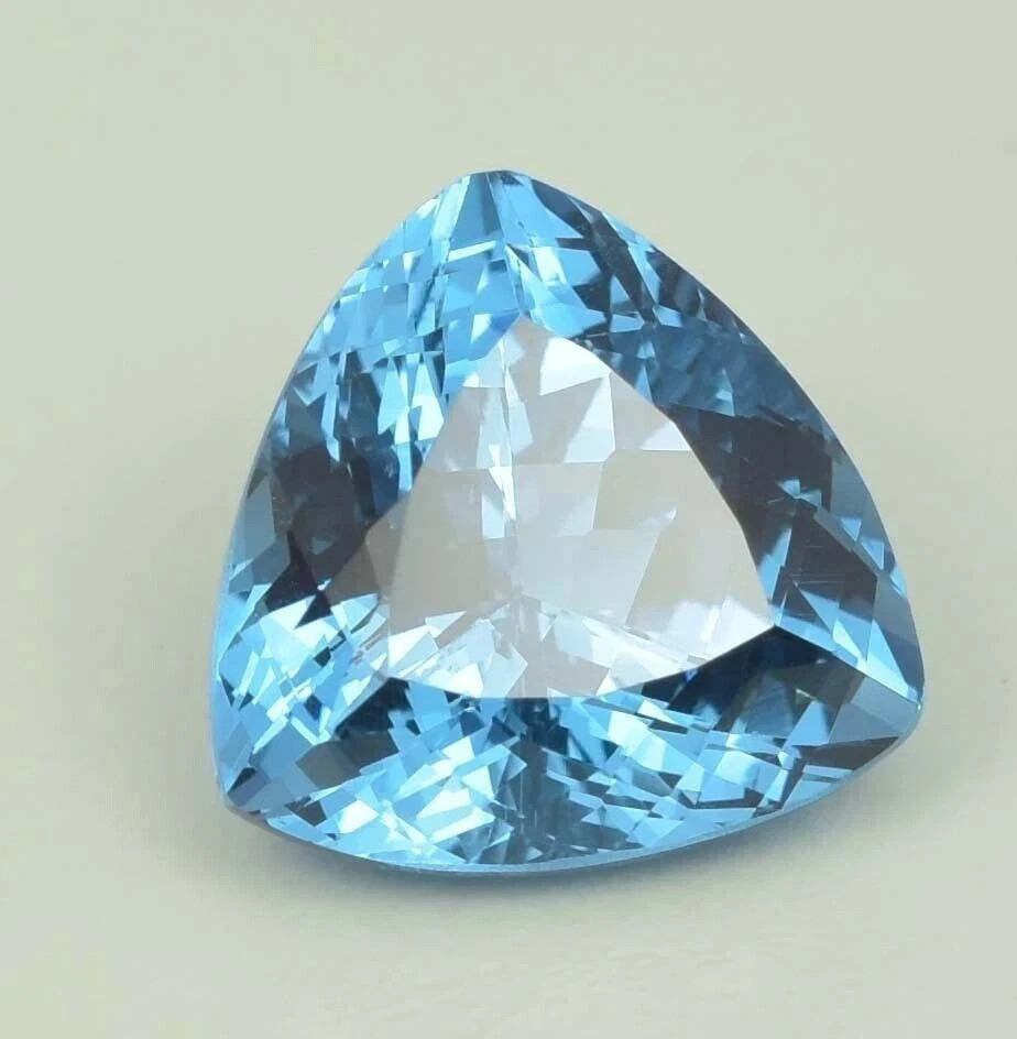 Aquamarine AAA 13.92 Ct Natural Sky Blue Brazilian Trillion PG Loose Gemstone