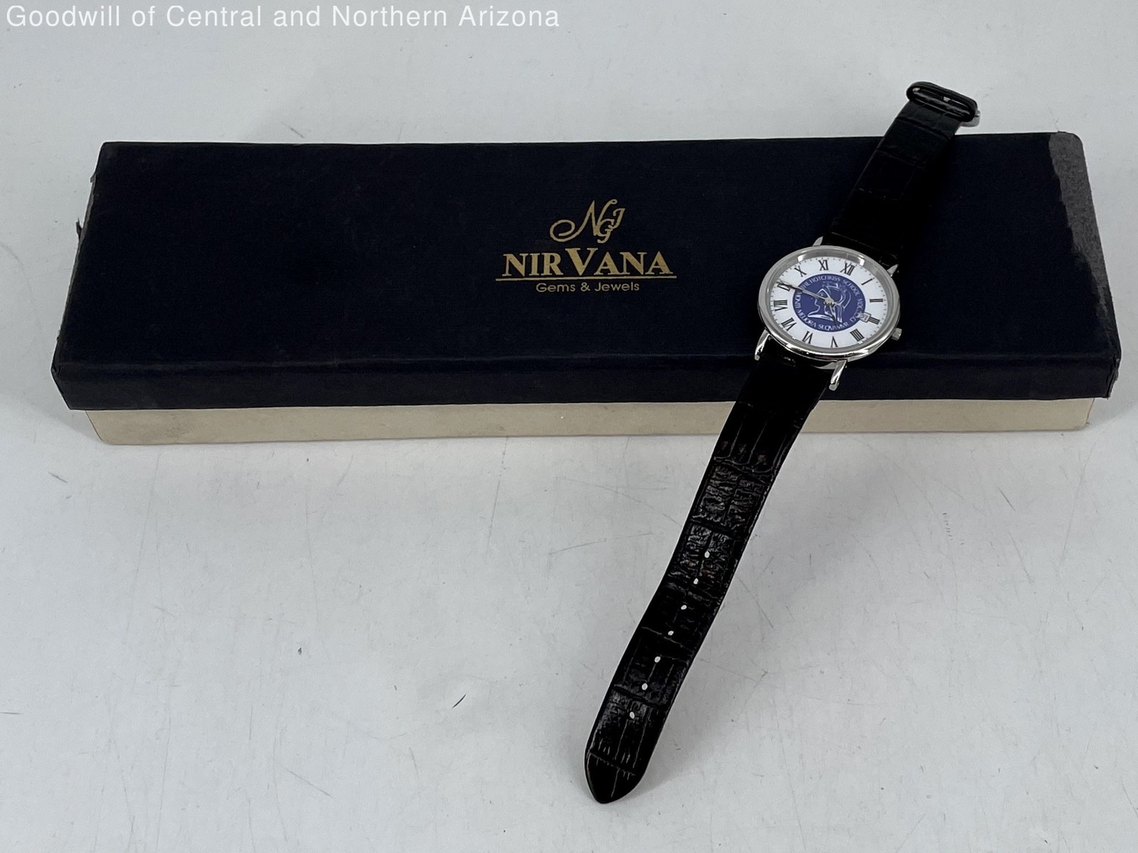 Stainless Steel Nirvana The Hotkiss Silver Tone Leather Date Unisex Watch