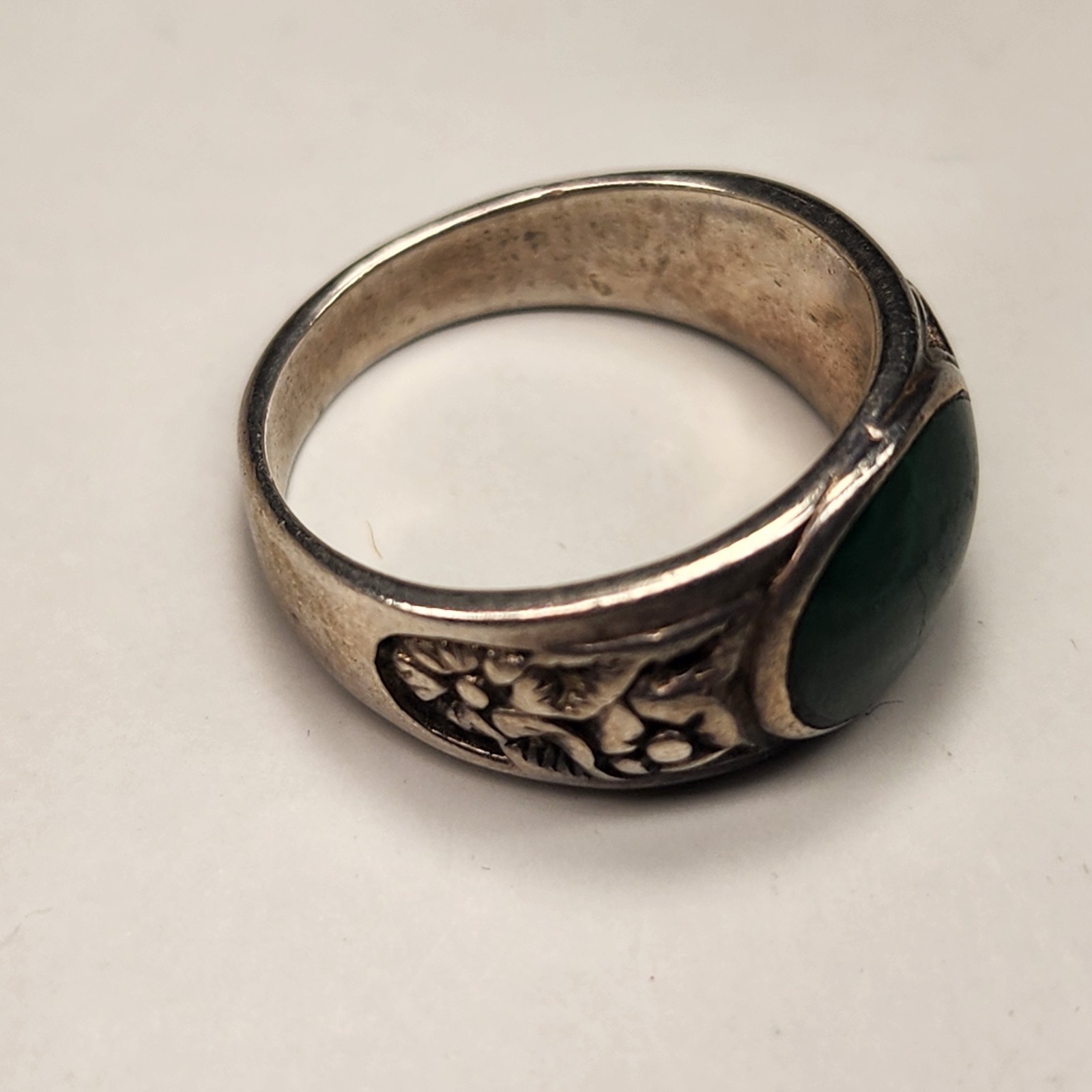 Vintage Malachite ring southwestern sterling silver Unisex Sz – 8 – Not Stamped