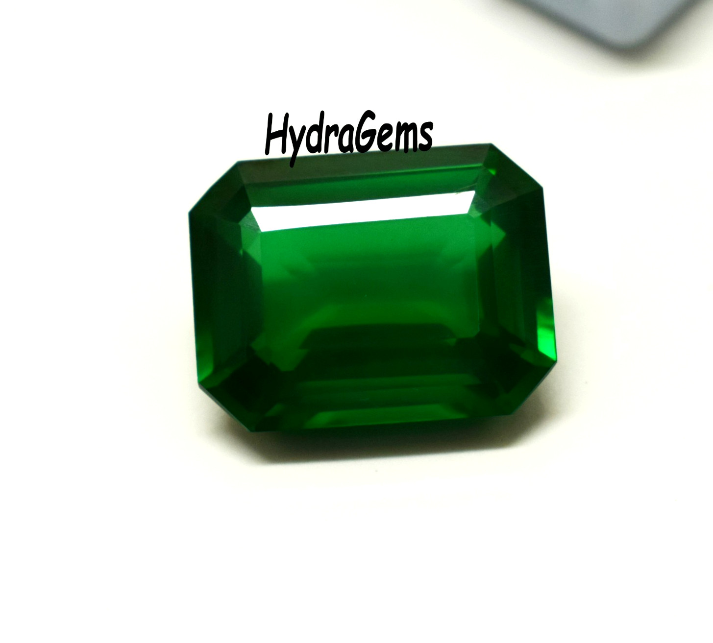 Certified 30 Ct Zambian Natural Vivid Green Emerald Cut Emerald Loose Gemstone