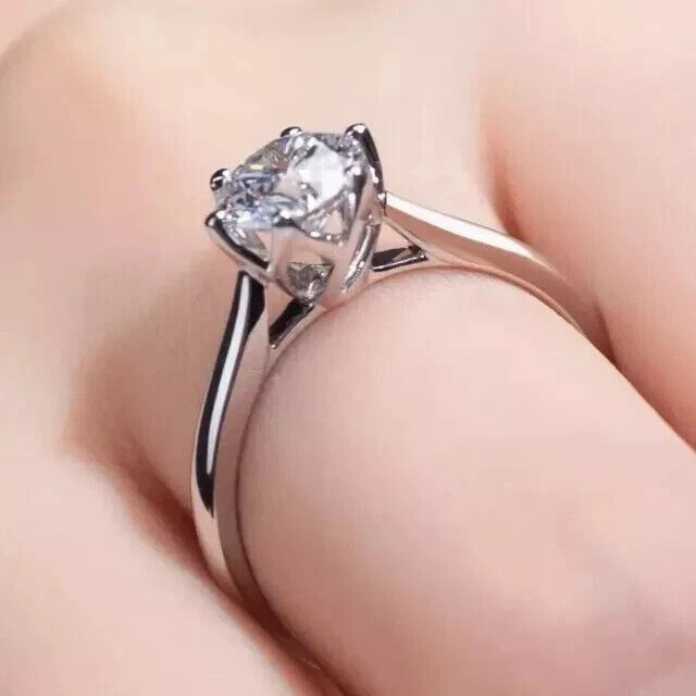 IGI Certified 1.50 Ct Round Cut Lab Grown Diamond Ring Solid 925 Sterling Silver