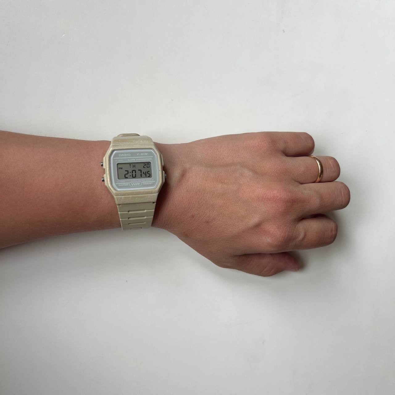 Casio f-91w 593 fully working digital rare beige / cream discontinue 025