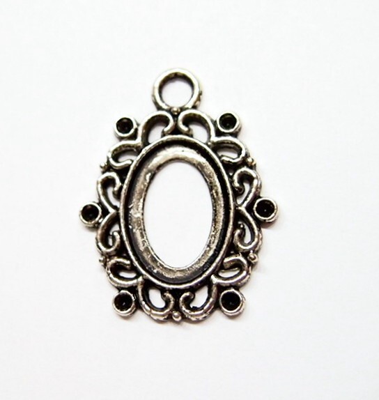 15 of 18x13mm Victorian Antique Silver Round Oval Loops Pendant Settings 34x26mm