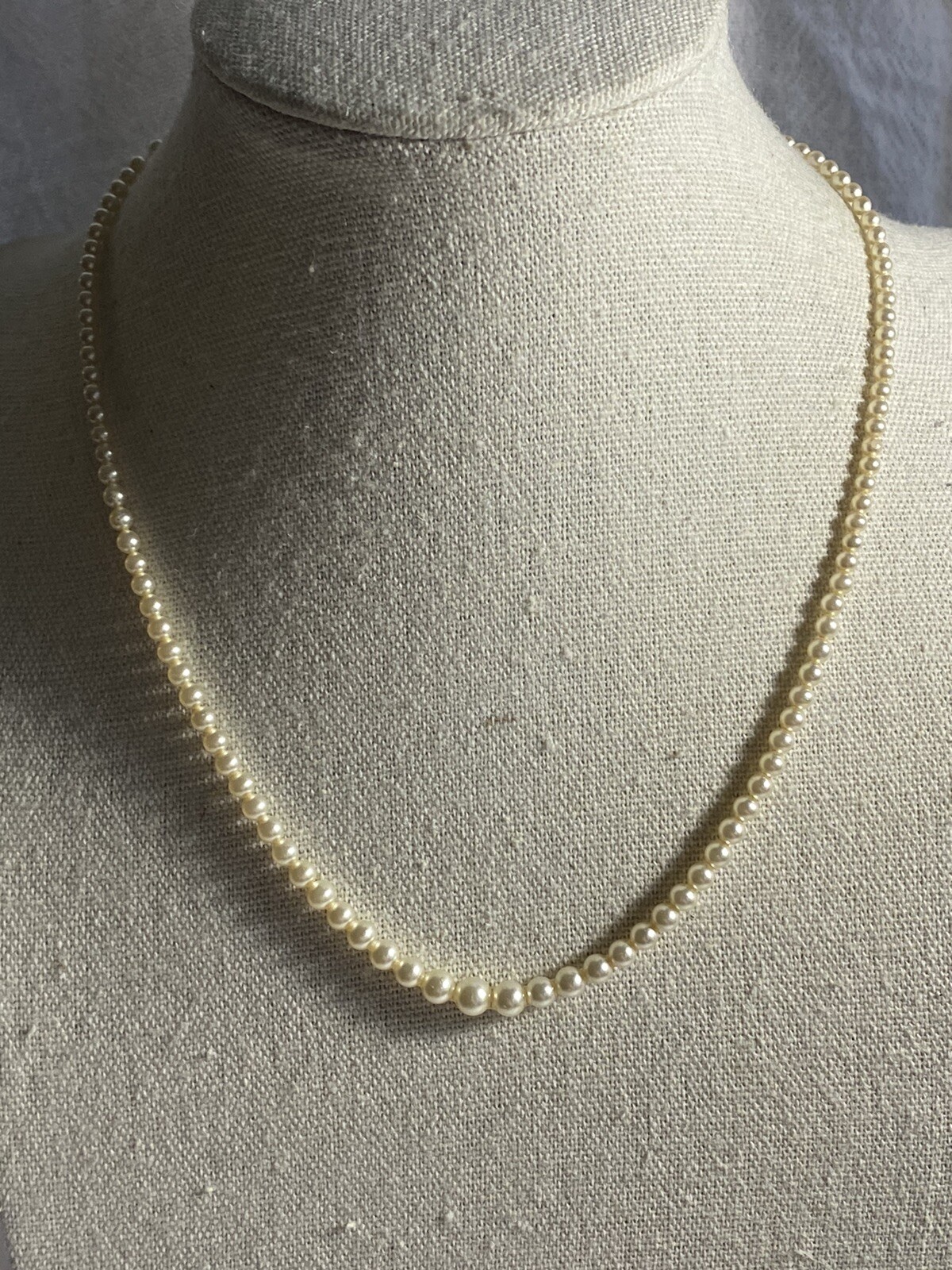 Vintage Graduating Faux Pearl Necklace Silver Tone Rhinestone Push Lock Closure