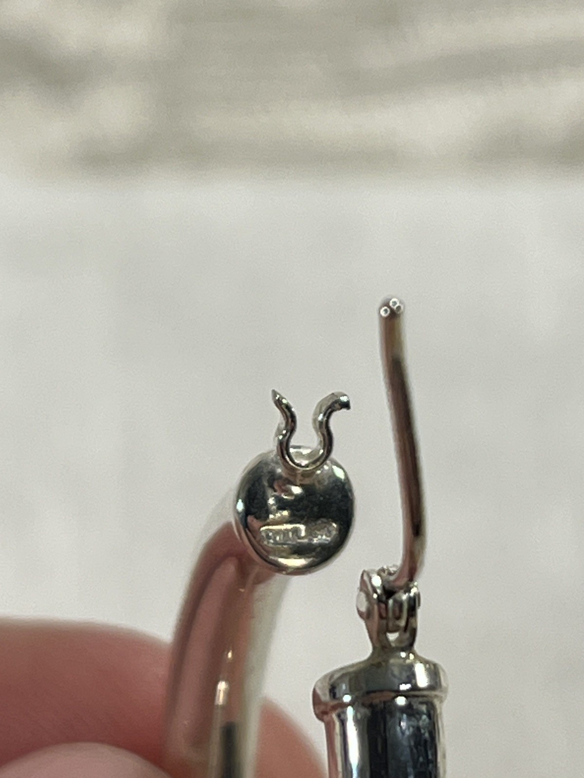 Sterling Silver Oval Puffed Hoop Earrings 1.25″ — 2942