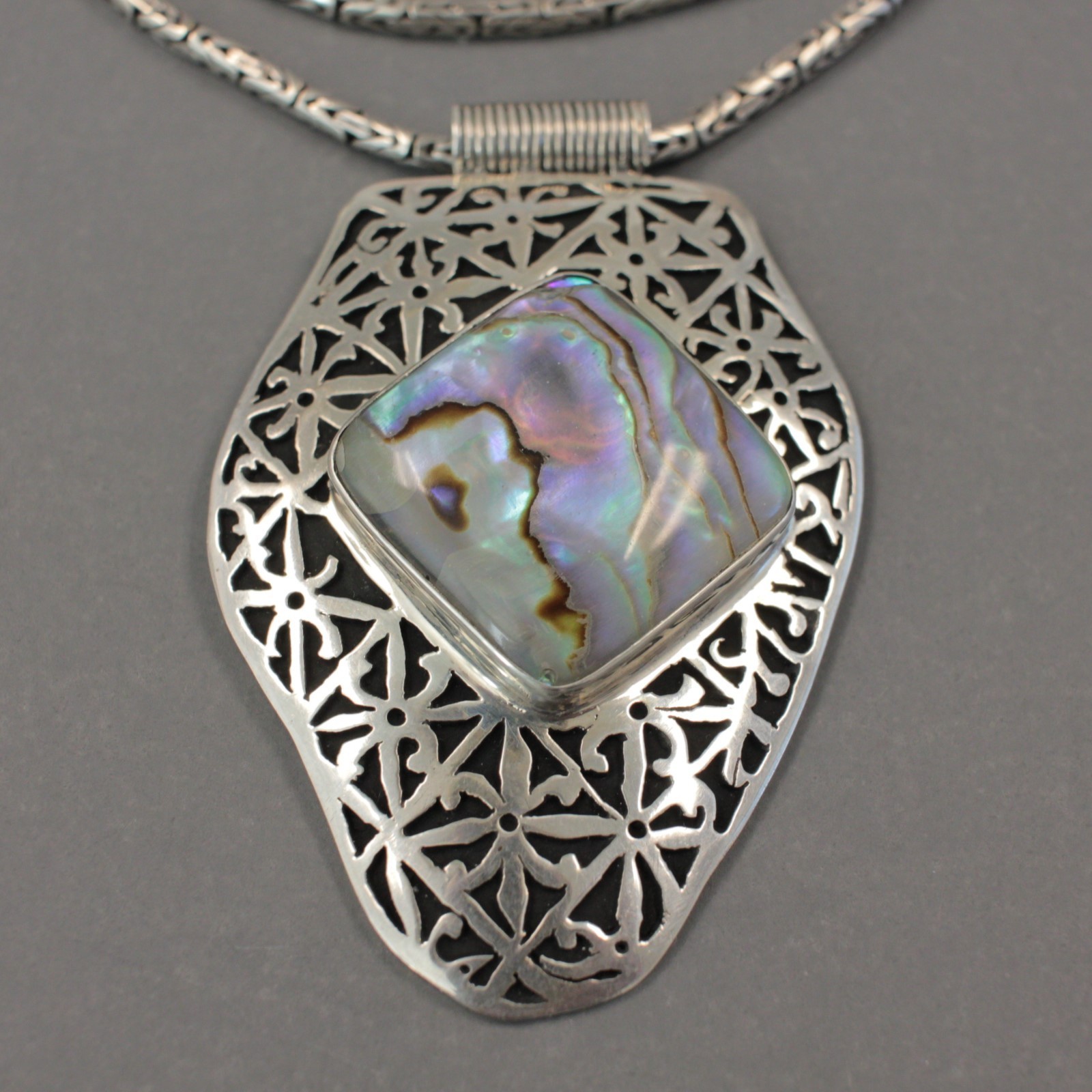 Balinesia Sterling Silver & Paua Shell Pendant with 28″ Borobudur Chain Necklace