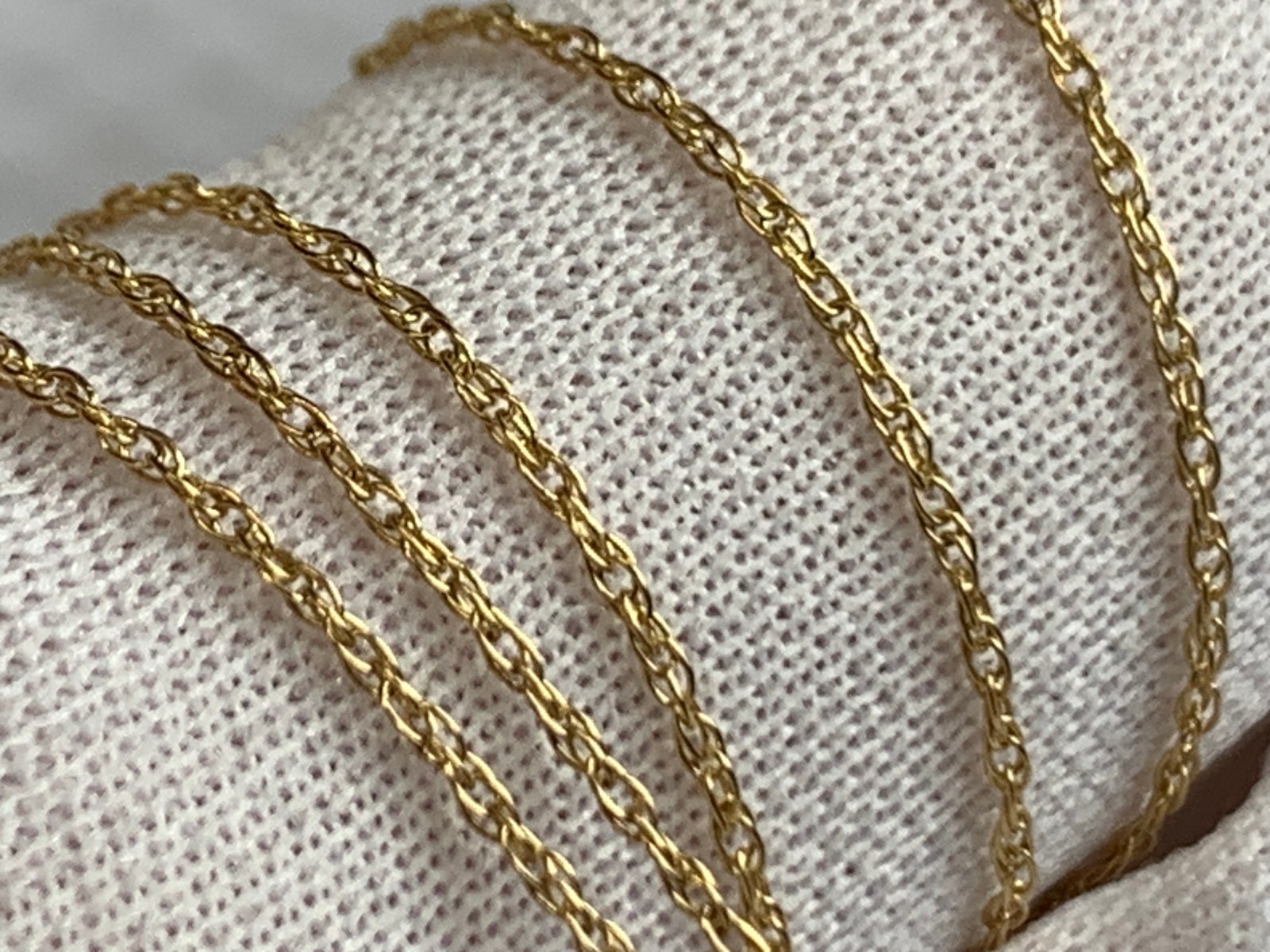 14K Yellow Gold Diamond “C” Necklace 1.95g Fine Jewelry 18″ Rope Chain *READ*