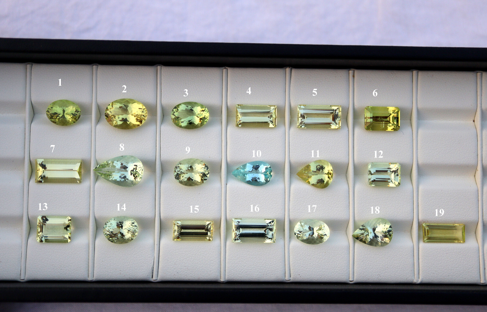 1.7 Carat To 4.7 Carat Natural AAA Aquamarine Faceted Gemstones March Birthstone