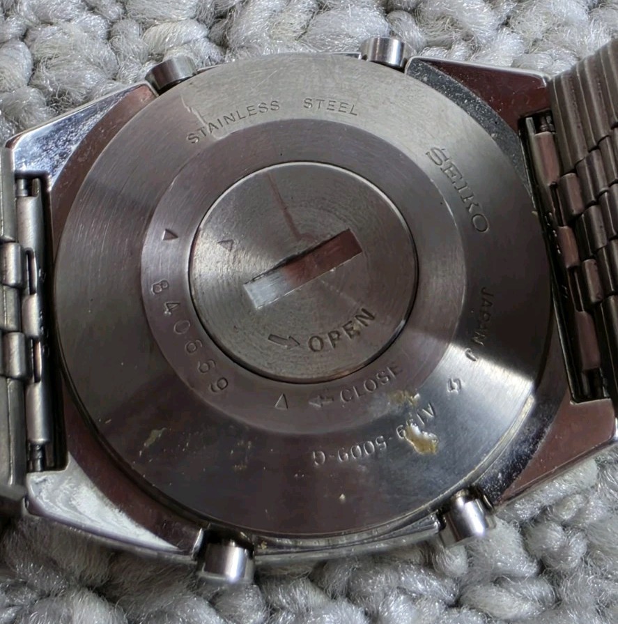 Vintage 1970’s Men’s Seiko A159-5009-G Digital Quartz Watch Original 6″ Band