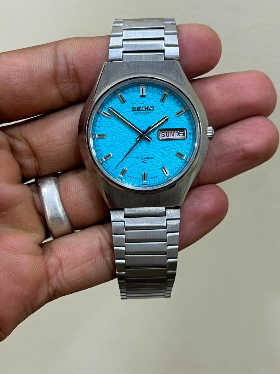 Seiko 5 Automatic Textured ice Blue Dail Mens Watch japan made 6309