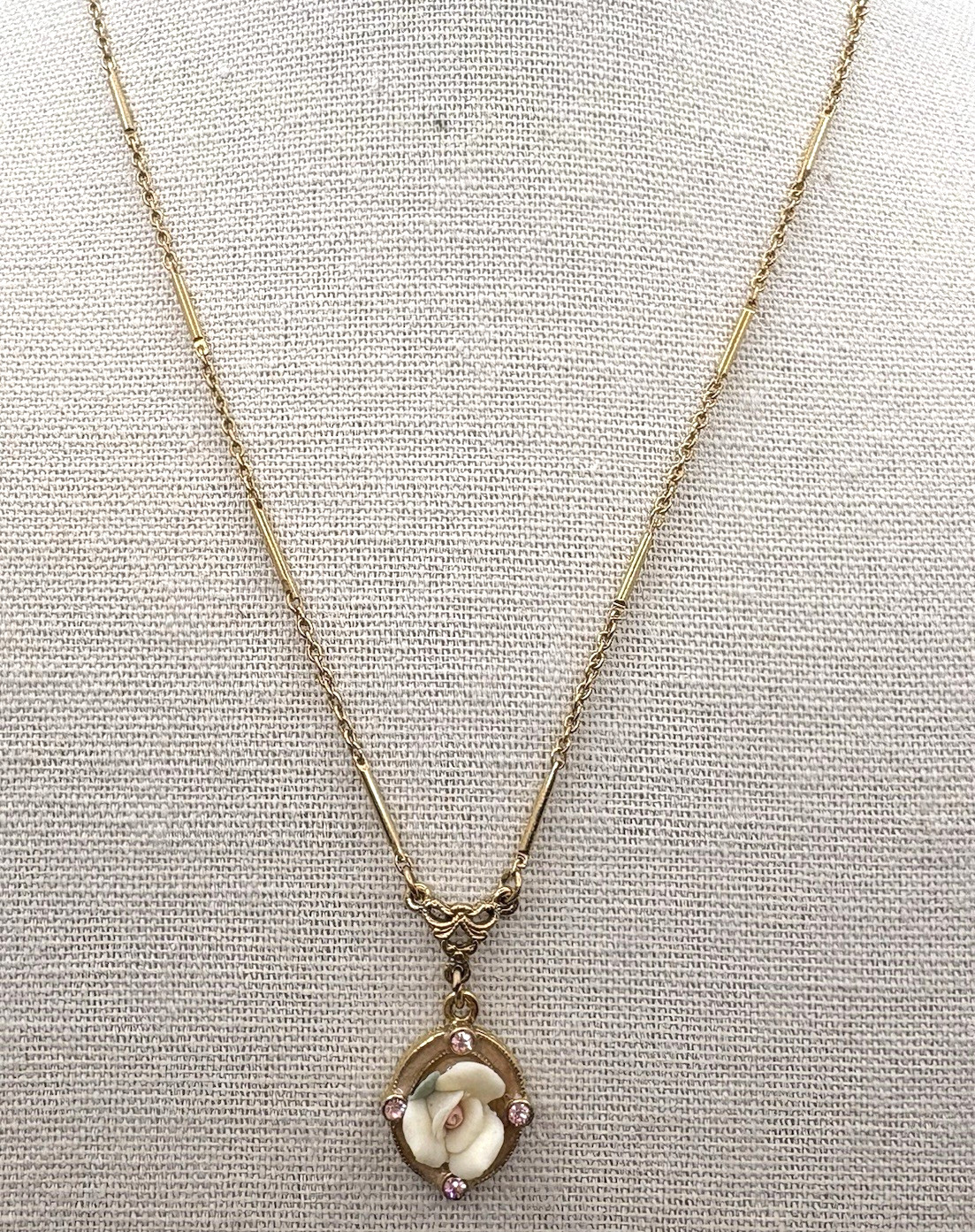 Vintage 1928 Brand Porcelain Rose Swirl Enamel Rhinestones Gold Tone Necklace