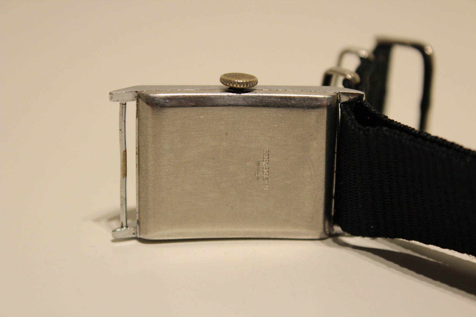 VINTAGE WW2 MILITARY RARE BIG RECTANGULAR MECHANICAL MEN’S WATCH “ELKA” 16 J