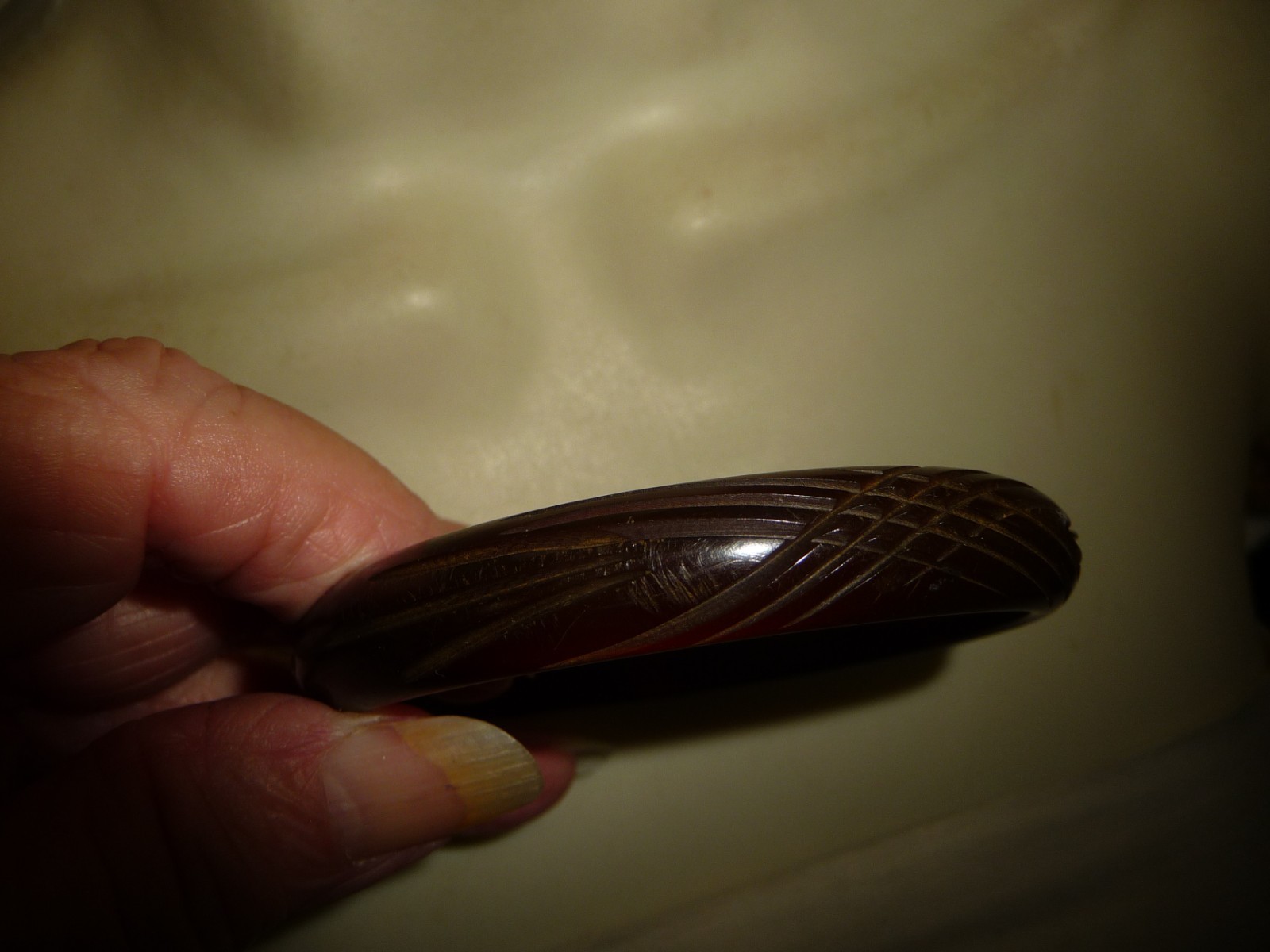 VTG BAKELITE CARVED BLACK BANGLE 1/2” W BRACELET #29/12-B