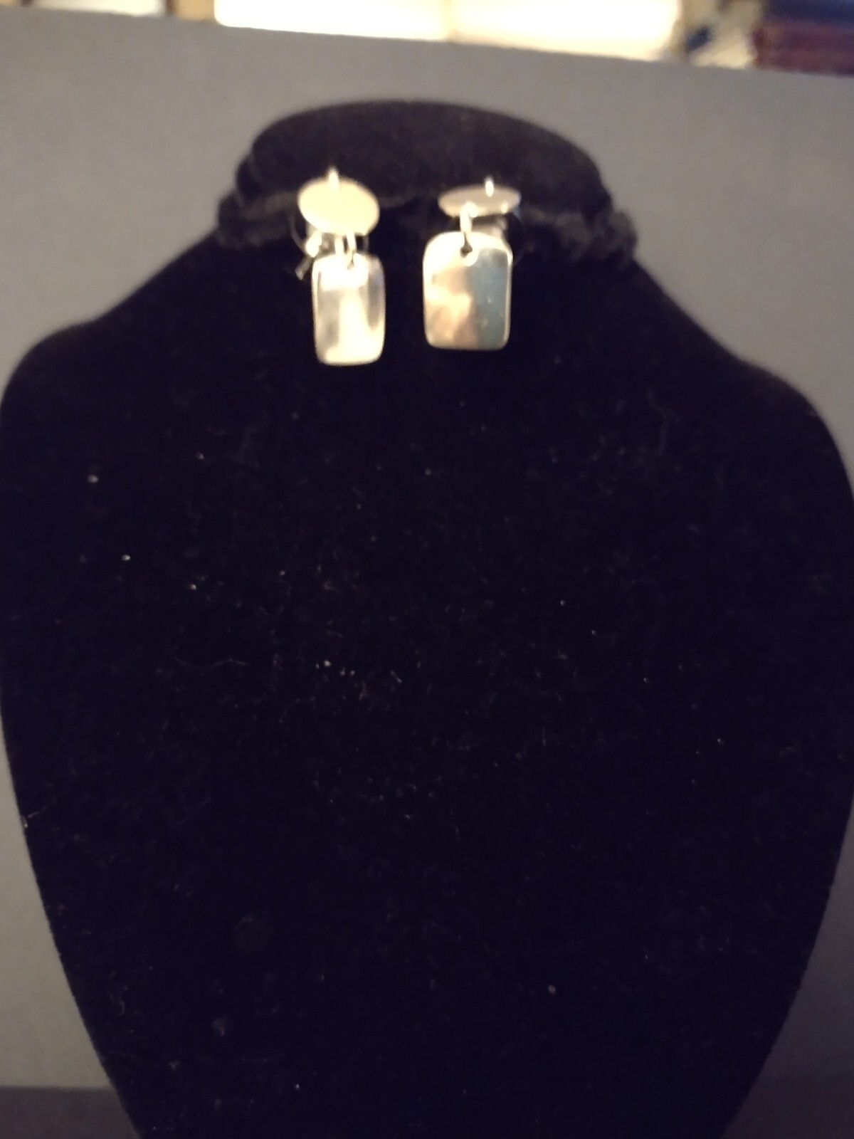 “CIRCLE MEETS THE SQUARE’ Earrings by: Designs R3372 / [NEW}.