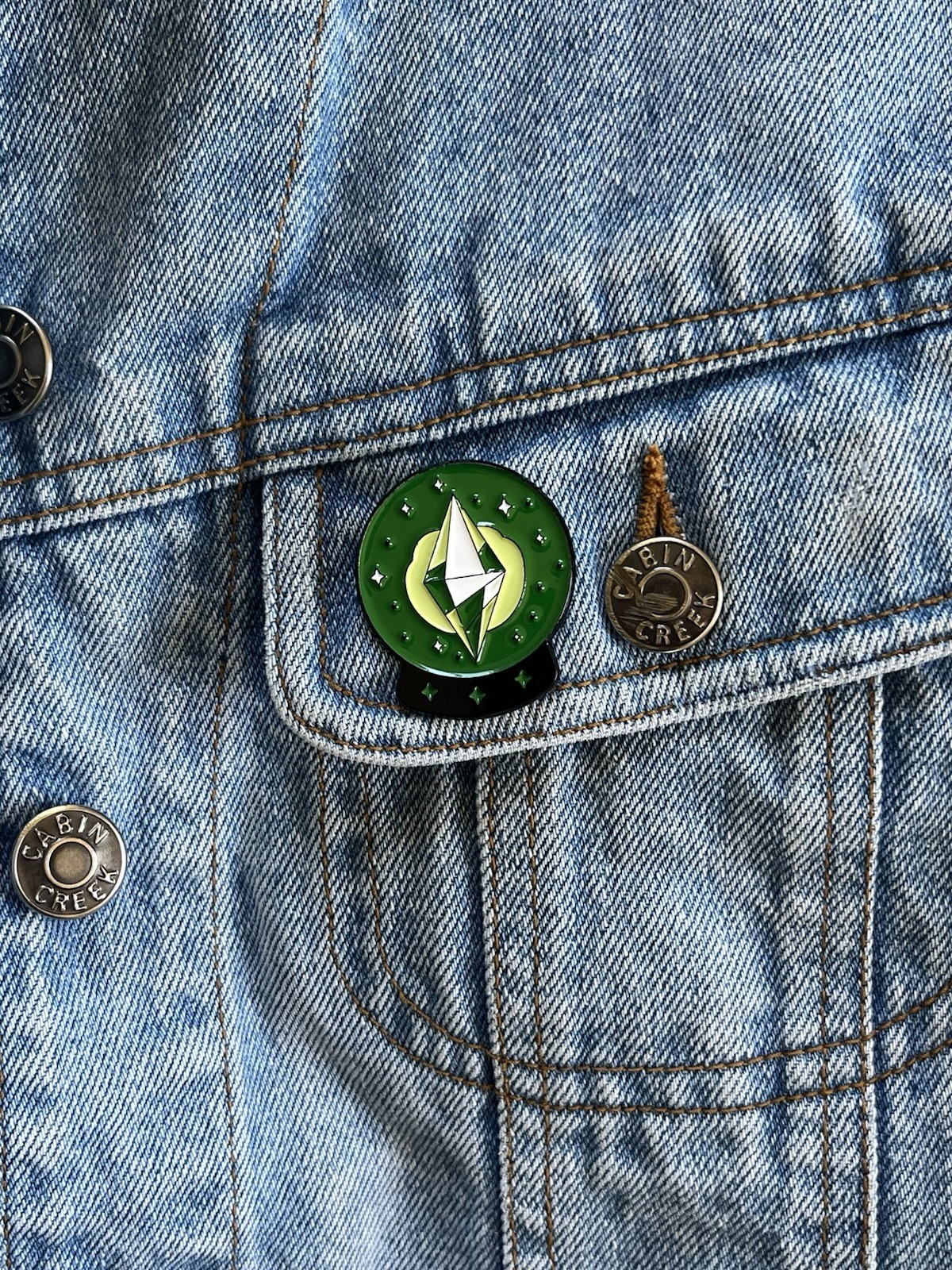 The Sims – Crystal Ball PlumbBomb Icon Simlish Video Games Funny Enamel Pin