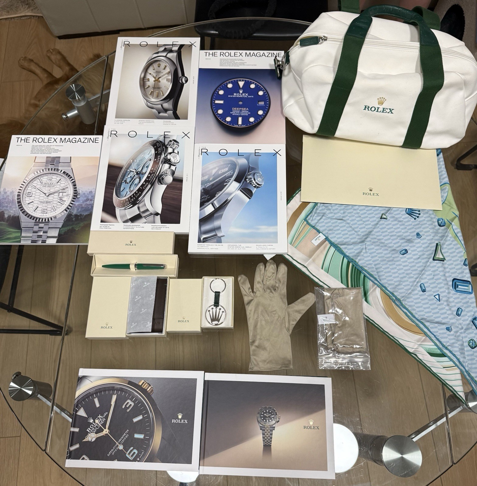 Rolex Magazines, Catalogs, Brochures LOT