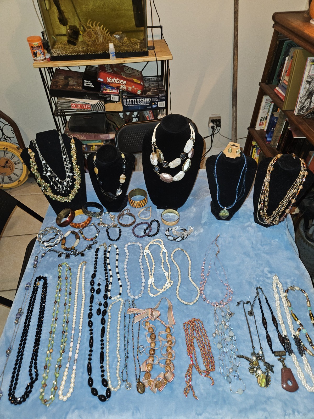 Vintage Jewelry lot Signed-Unsigned 1/2 Lbs 8-15 Very Nice Pieces.