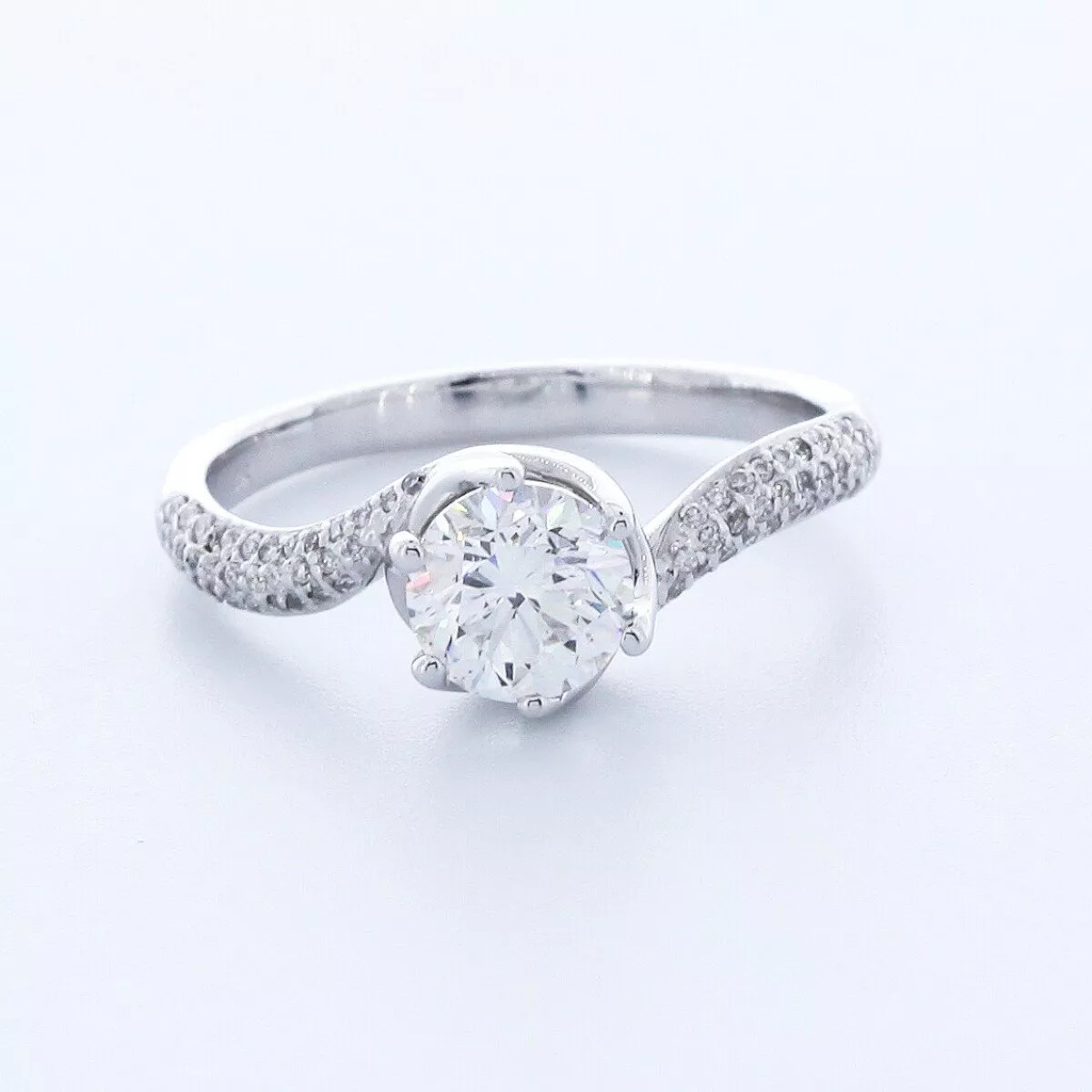 18K White Gold Engagement Ring Classic 1.60 Carat Round Lab-Grown Diamond D VS1