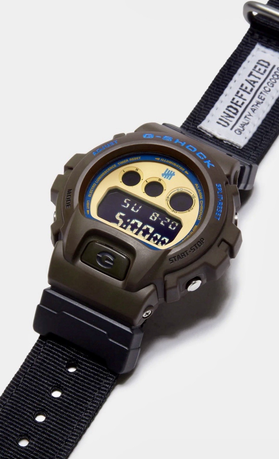 CASIO G-SHOCK x UNDEFEATED DW6900UDR235 LIMITED EDITION FULL SET (BRAND NEW)