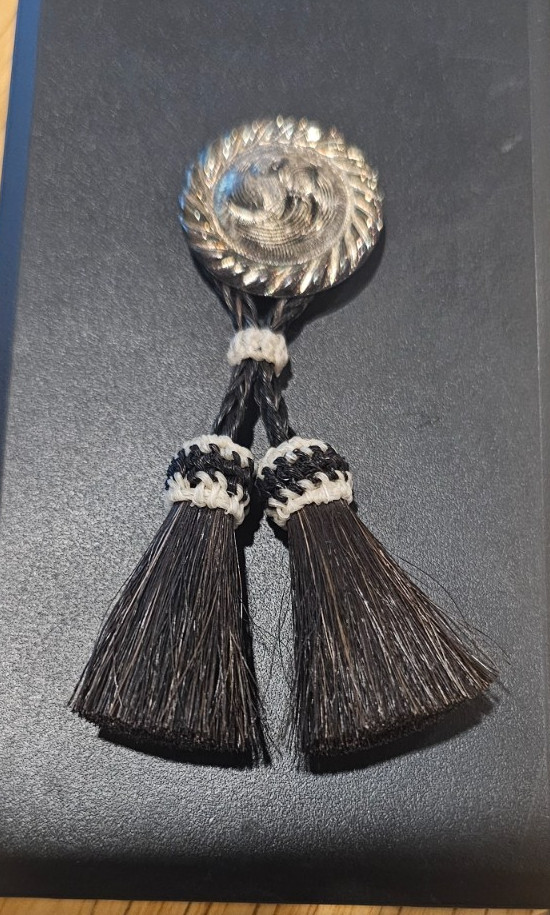 Western Womens Button Cover Heart Horsehair Black/white Tassels 3 1/2″