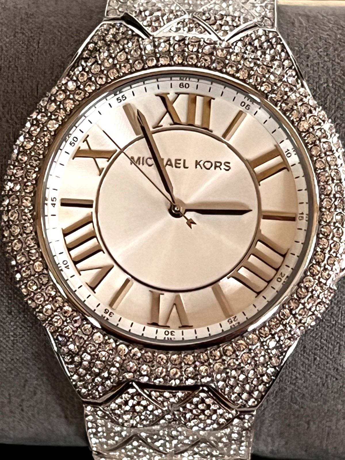 MICHAEL KORS MK4803 CAMILLE Silve-Tone Pave Crystals Unisex Watch BNWT/GBox $450