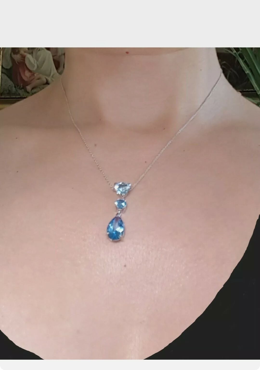FINE WOMENS BLUE TOPAZ 1OK WHITE GOLD 3 STONE PENDANT W/14K GOLD CHAIN. NECKLACE