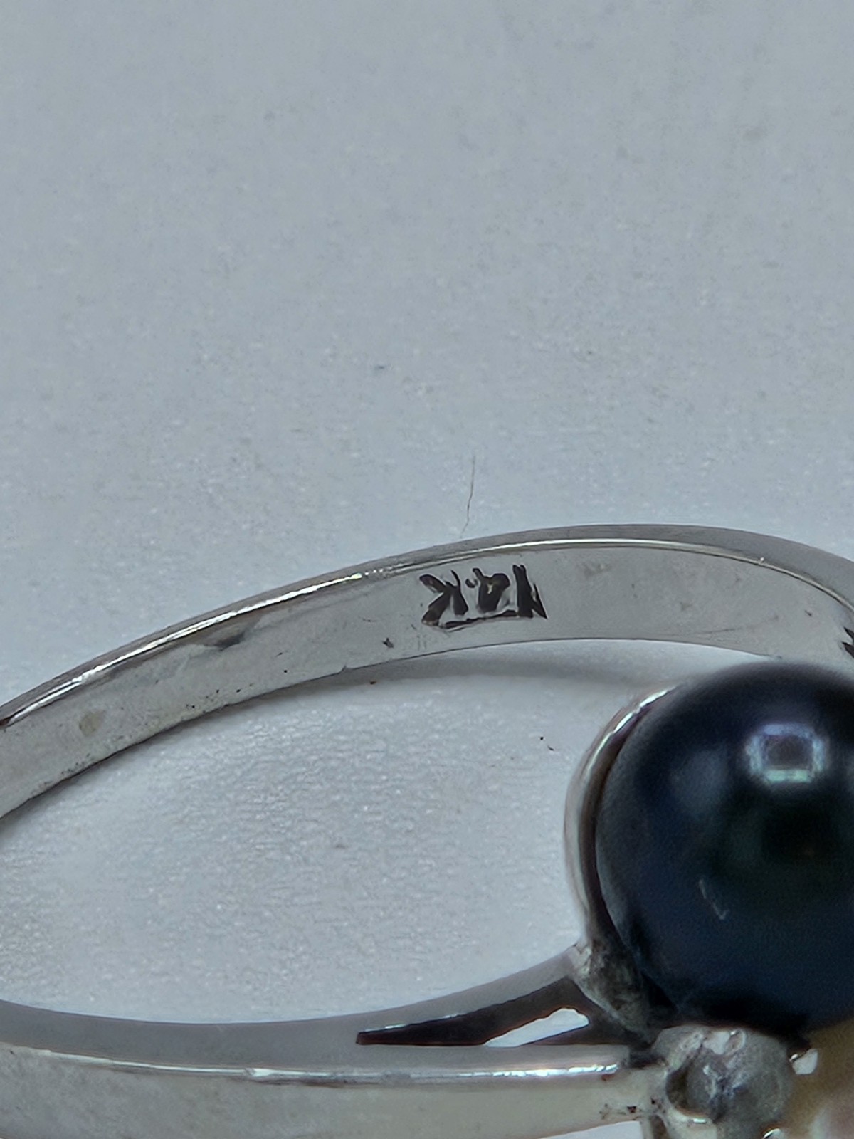 14K White Gold Black White Pearl Ring Diamond Accent Yin Yang Design Sz 6.25