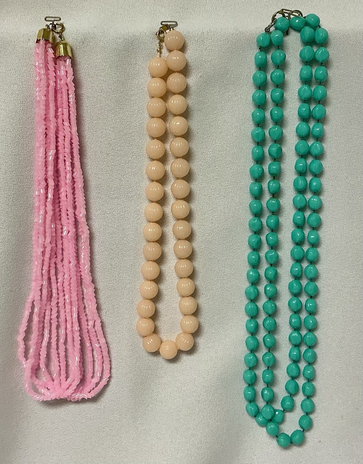 Lot Of 3 Necklaces Sarah Coventry, Trifari, & Unbranded Pink, Seafoam, And Peach