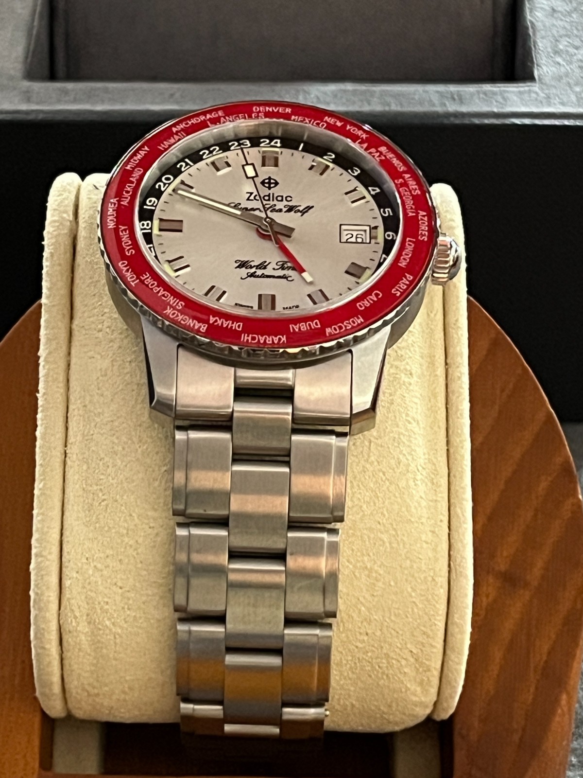 Zodiac Super Sea Wolf World Time GMT Automatic – Ref. ZO9410