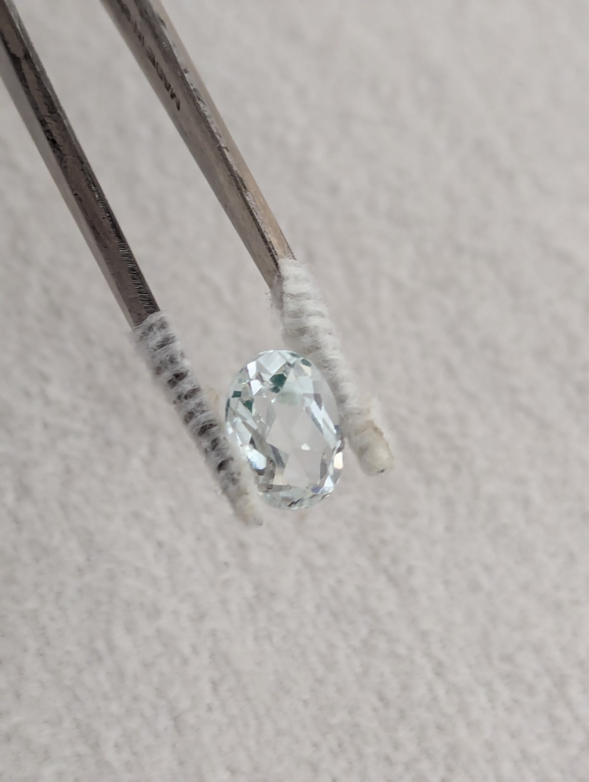 Aquamarine Clear Faceted Gemstone 2.3 carat (0.47g) 10.3 x 7.0 x 5.0 mm