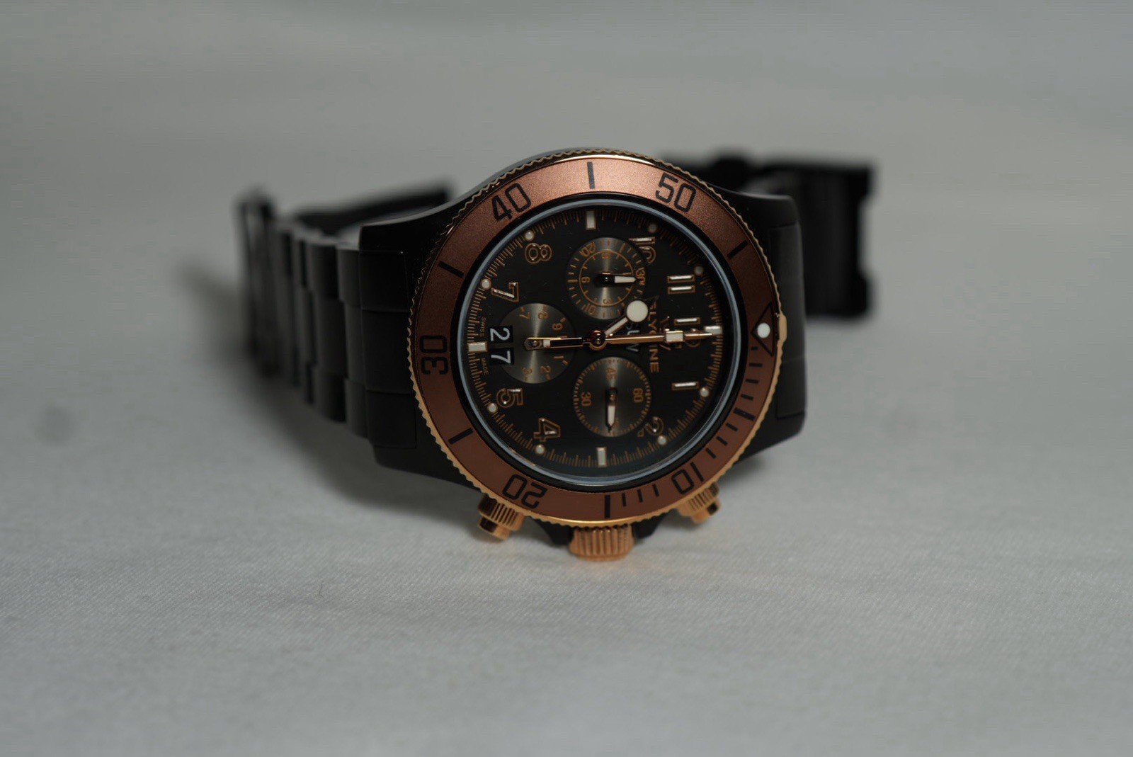 Glycine Airman Quartz Chronograph 44mm Black Dial Date Rubber Strap 200m