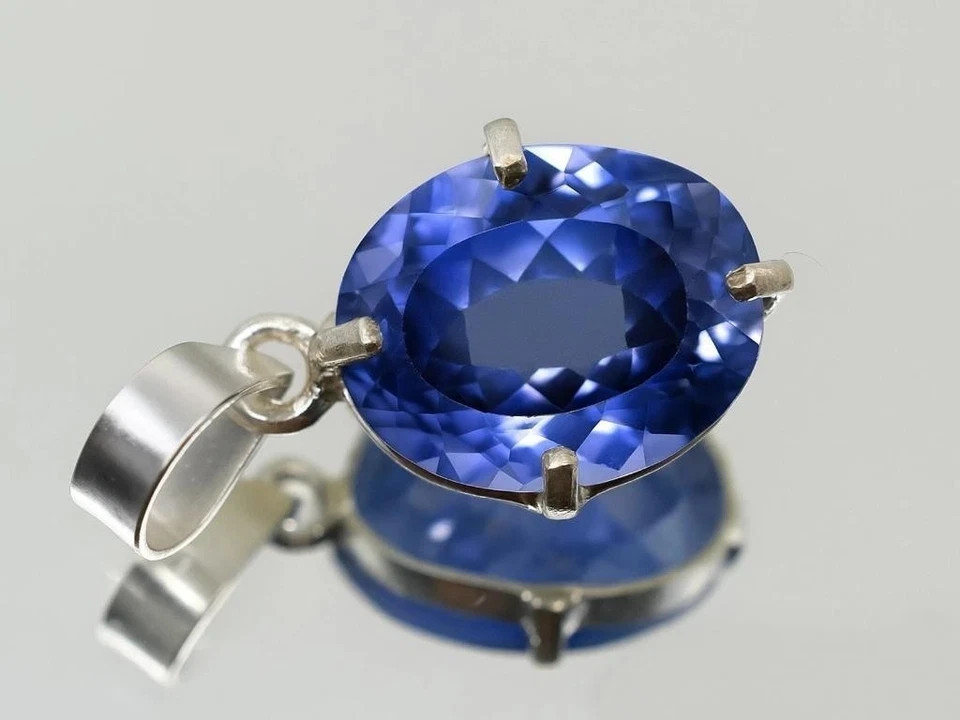 Natural Certified 21.25 Ct BLUE Sapphire Loose Gemstone In Solid Silver Pendant