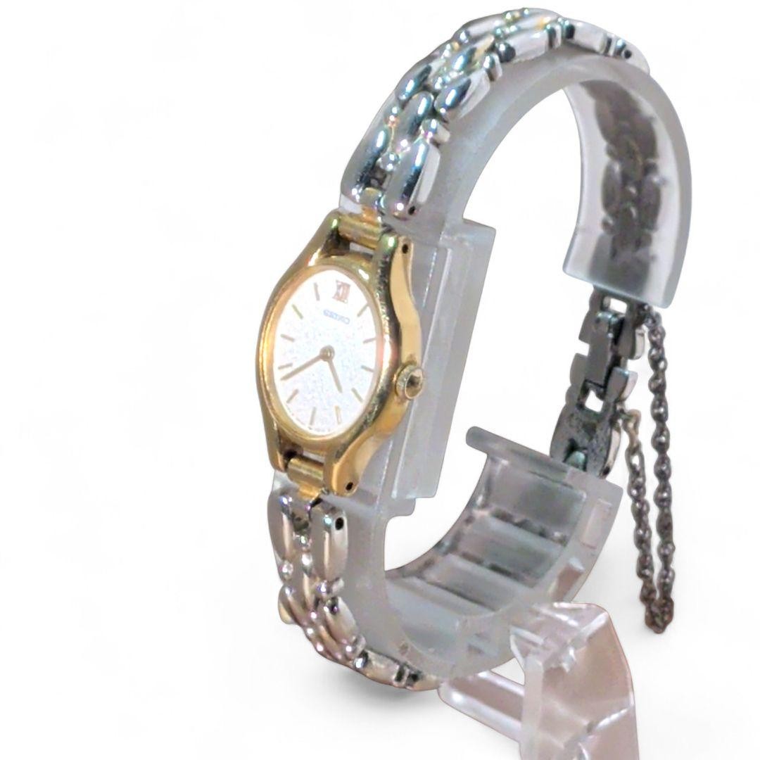 [Excellent Condition, Working] SEIKO Women’s Oval Watch with Matte Finish Di