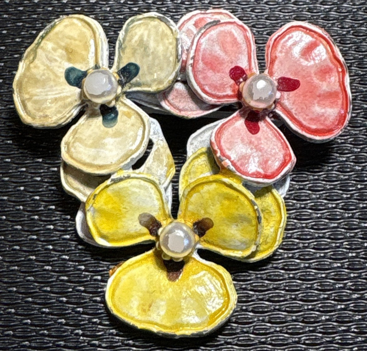 Floral Brooch Unbranded Vintage Collectible Mid-20th Century