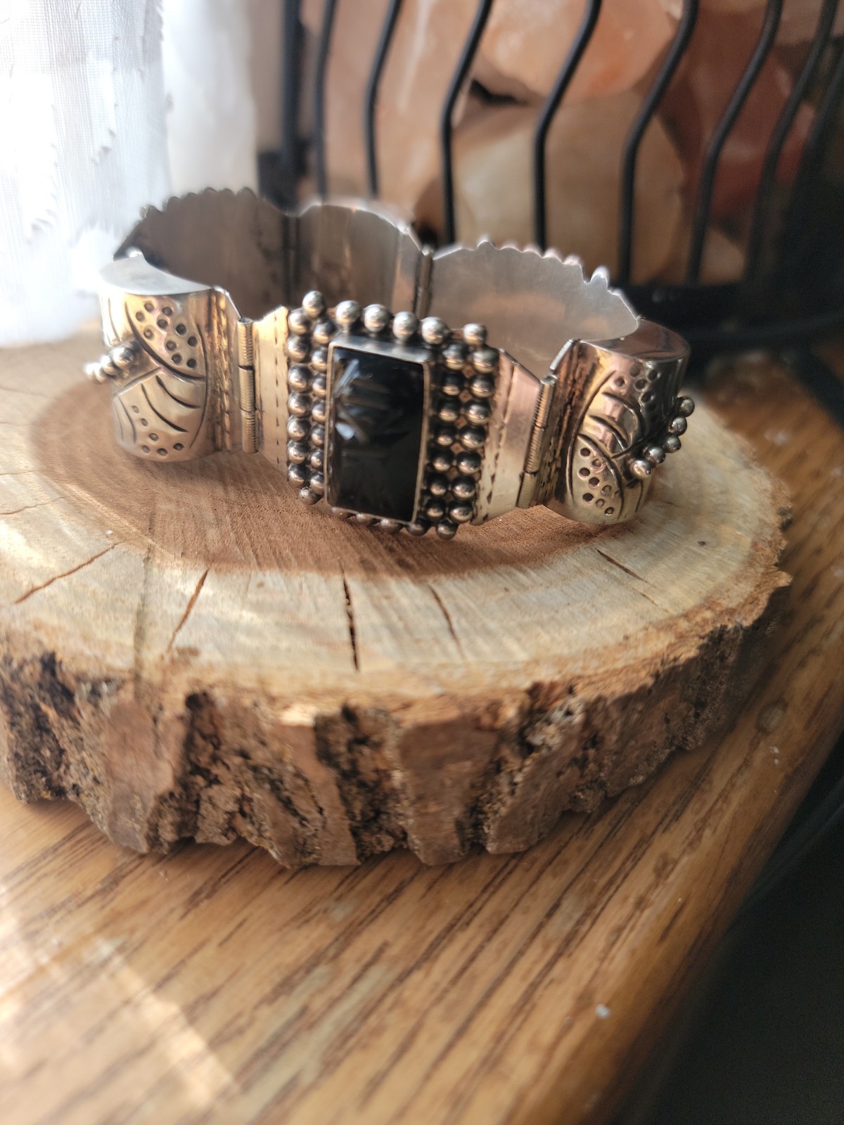 Vtg 9.25 Silver Hinged Taxco Mexico Braclet Aztec/Mayan Mahagony Obsidian