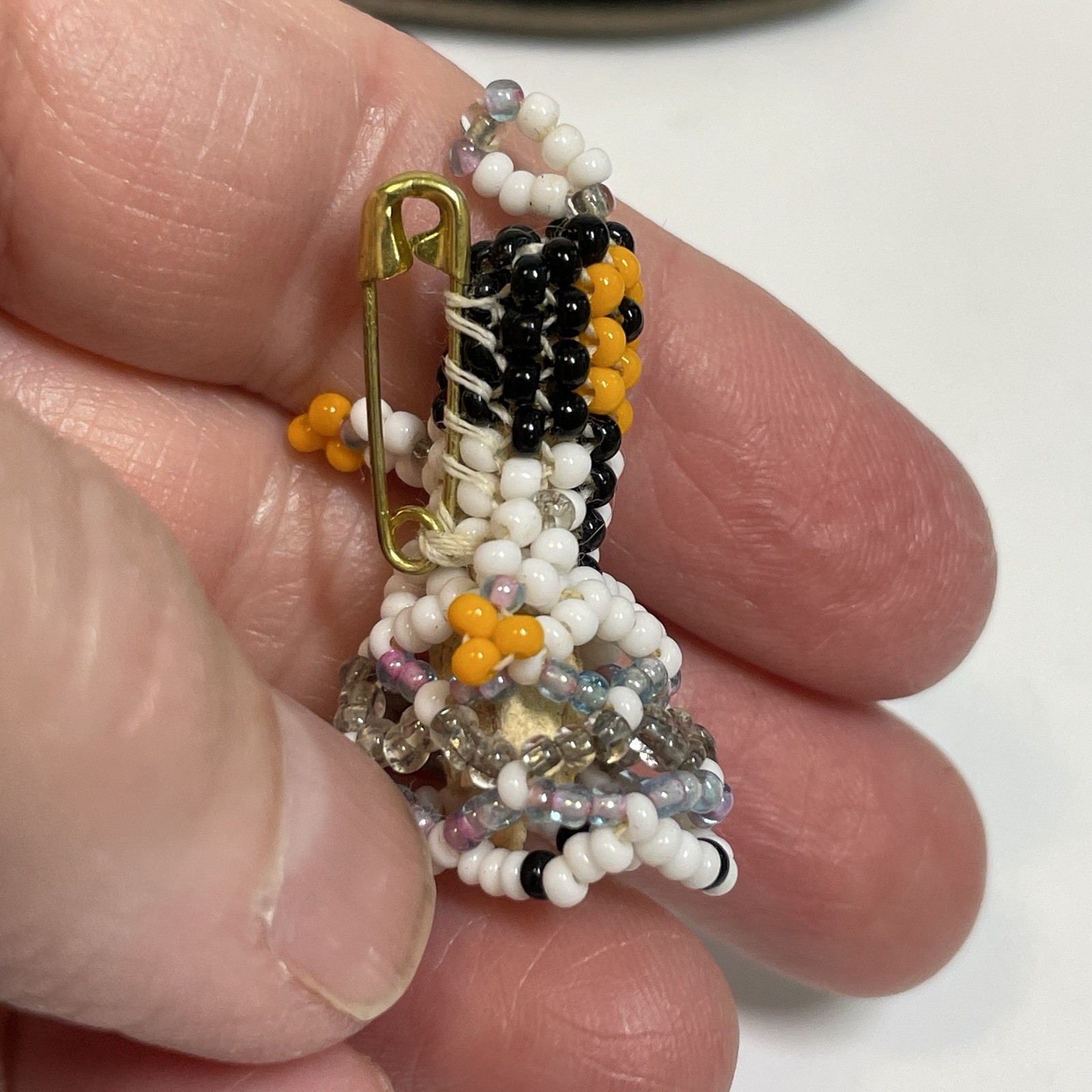 VTG Native Am Style Seed Bead Ceremonial Kachina 1.5″ Doll, Handmade Pin Pendant