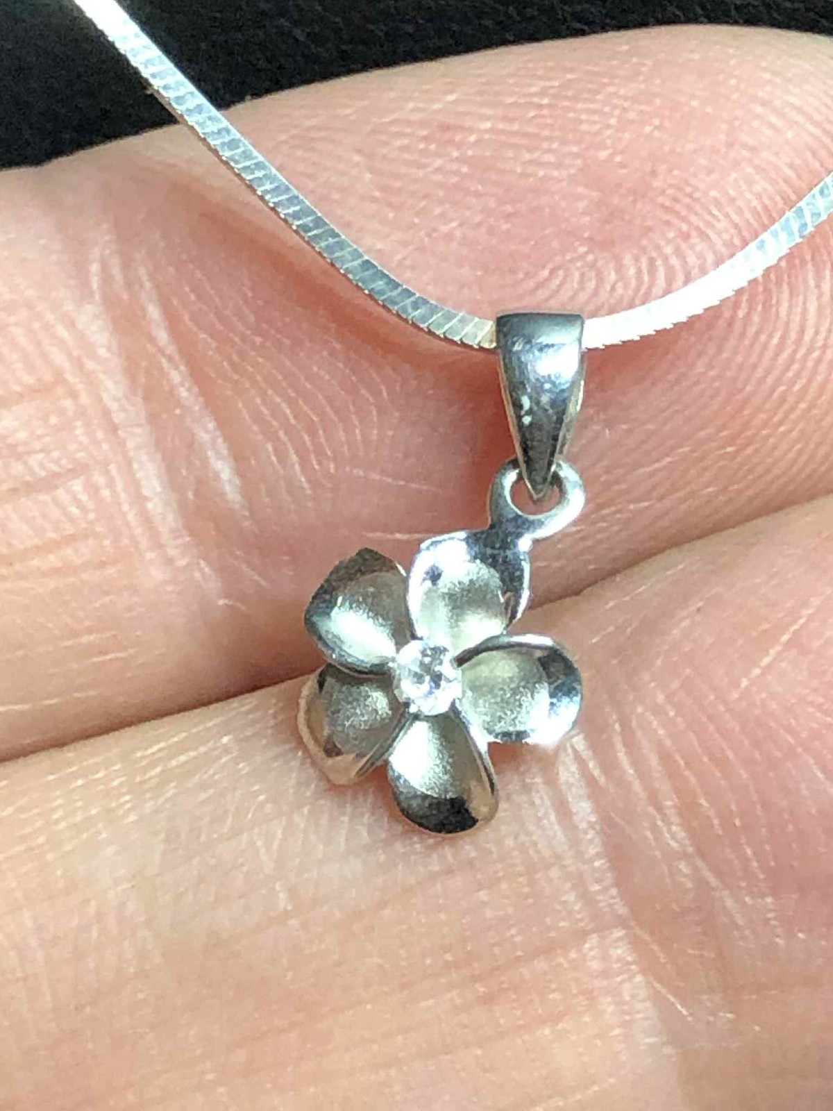7955 Sterling Silver 925 Plumaria CZ Pendant 16″ Chain Necklace 3.2grams