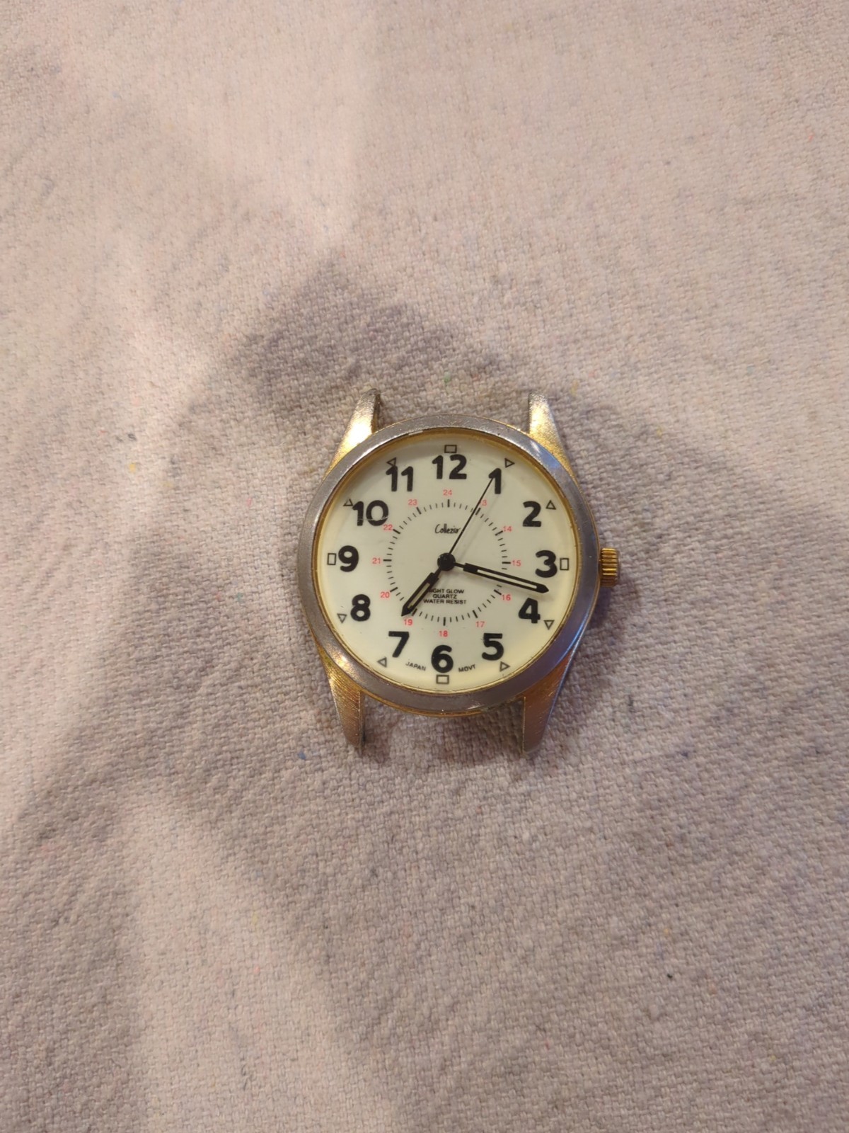 Rare! Vintage Collezio Night Glow Quartz Watch: A Retro Timepiece. Working!