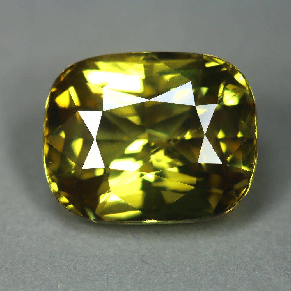 5.27 Cts_Extreme Fire_100% Natural Unheated Yellowish Green Chrysoberyl_Srilanka