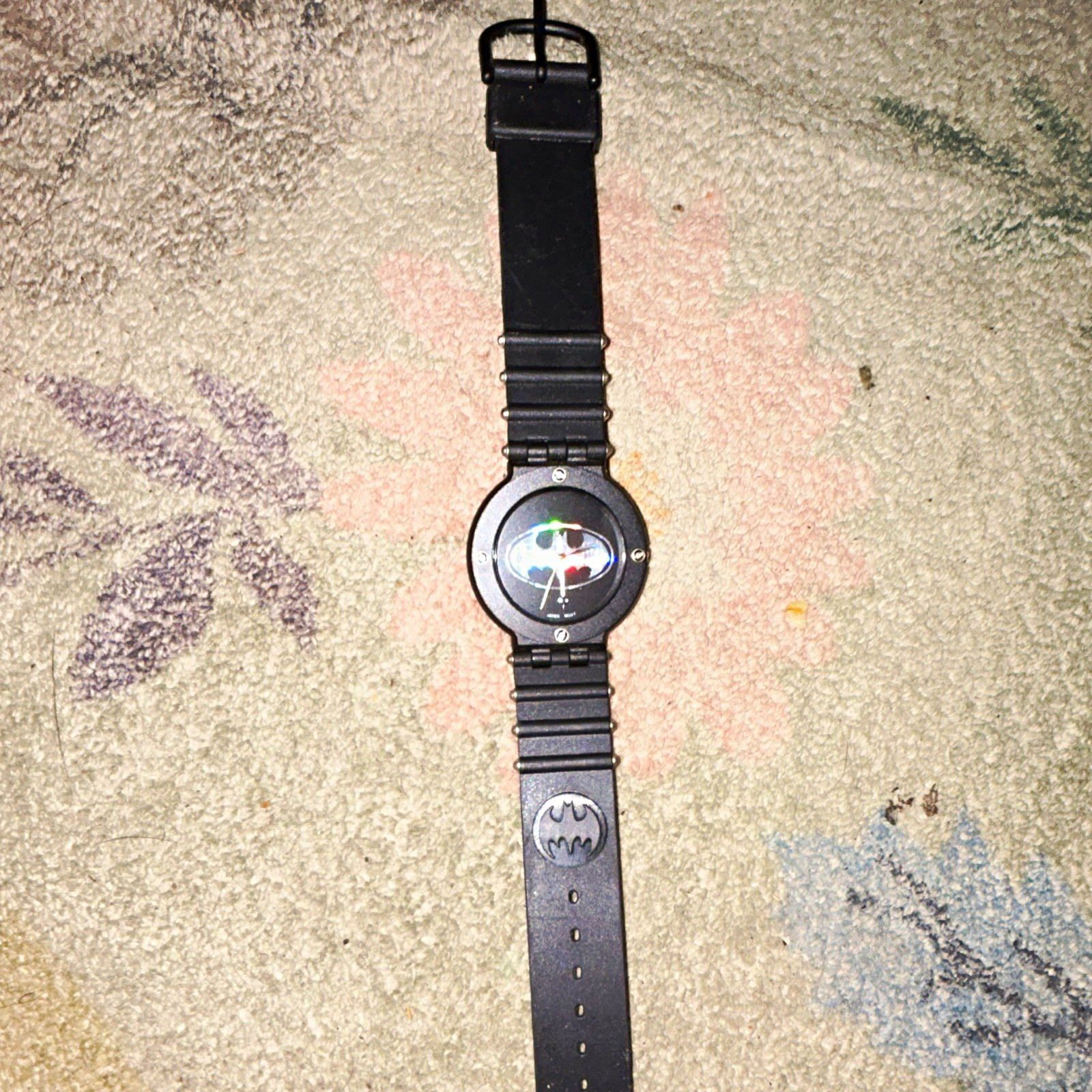 DC Comics Batman Logo Kids Quartz Analog Wristwatch Black Rubber Strap 25mm