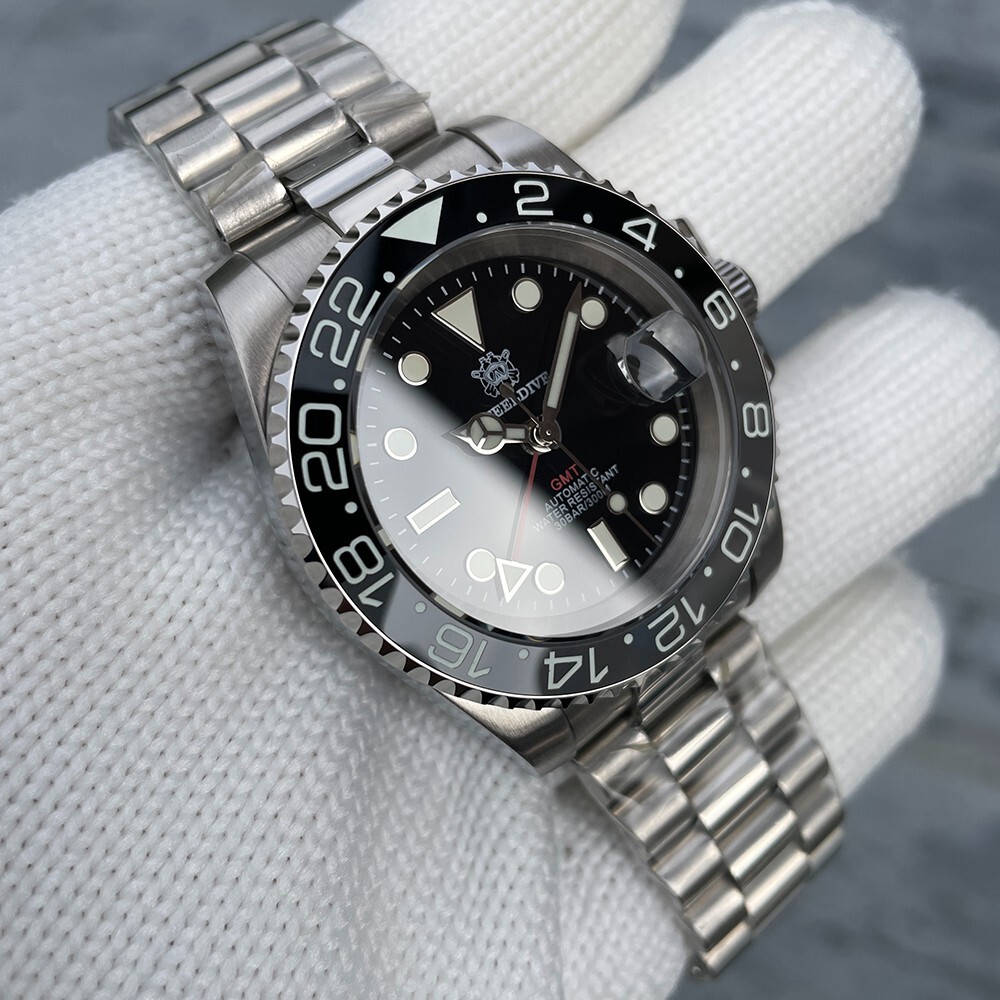 Steeldive SD1993, GMT, “G-Master”, Bruce Wayne, NH34, Sapphire, Lume, 300m Diver