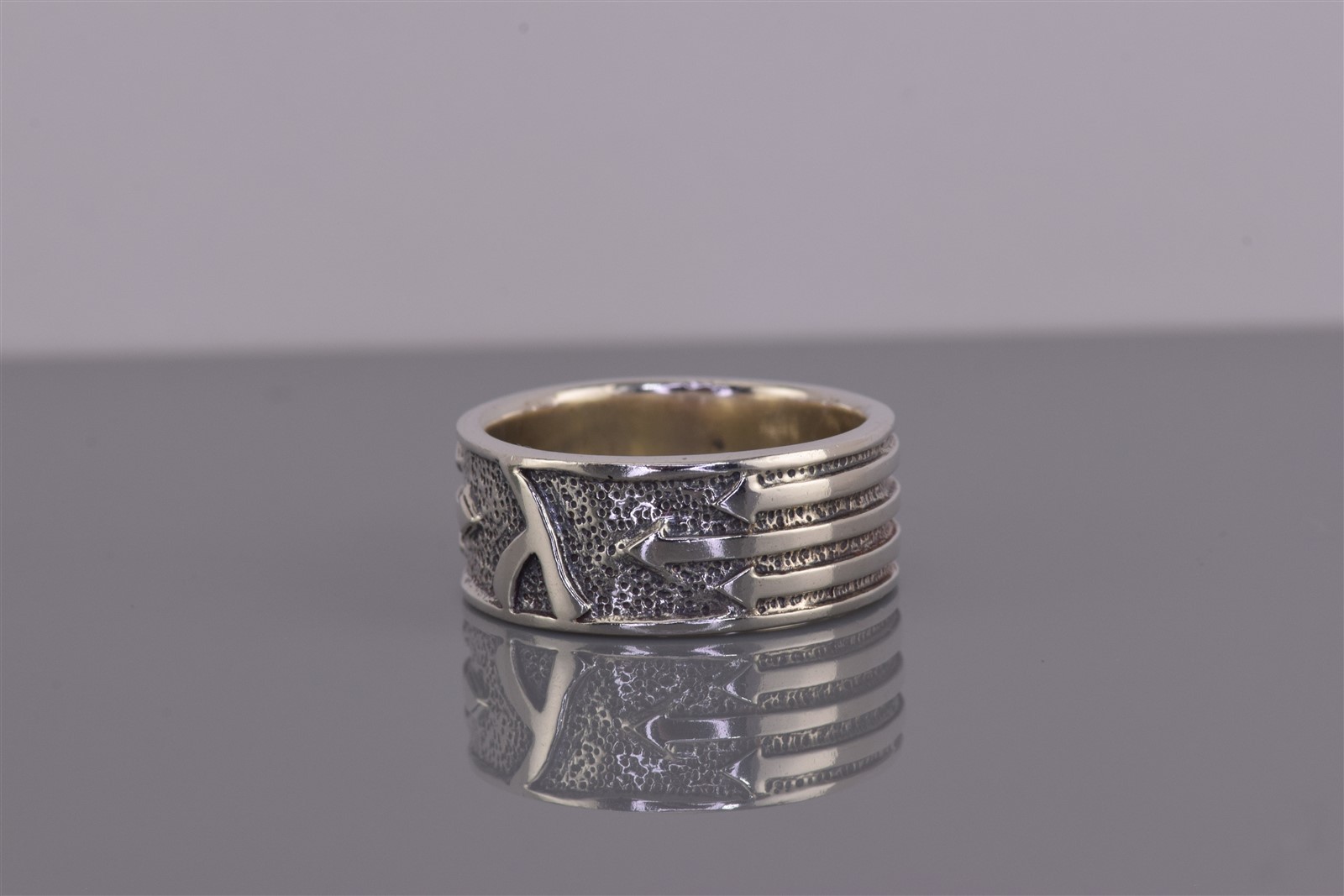 Peter Stone Sterling Silver 9mm Arrows Petroglyph Textured Band Ring 925 Sz: 9