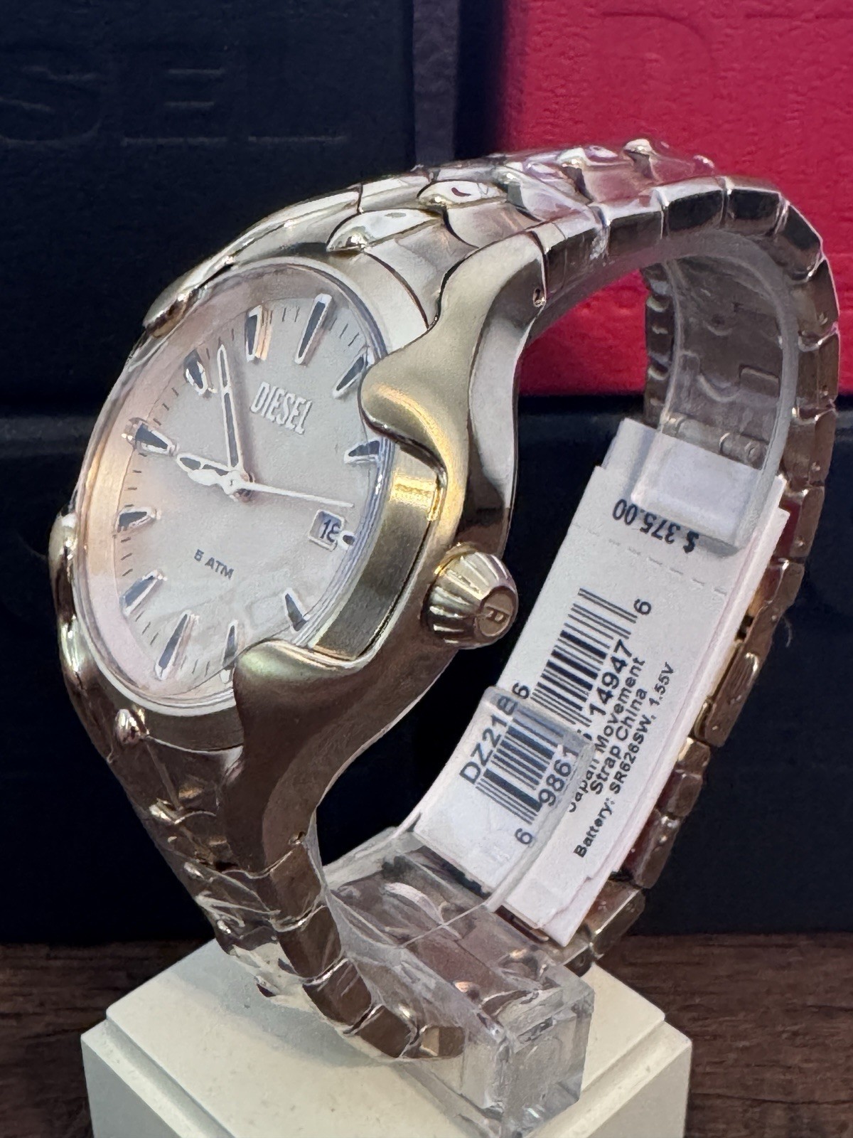 NEW Diesel Vert Metamorph Collection Gold Stainless Mens Watch DZ2186