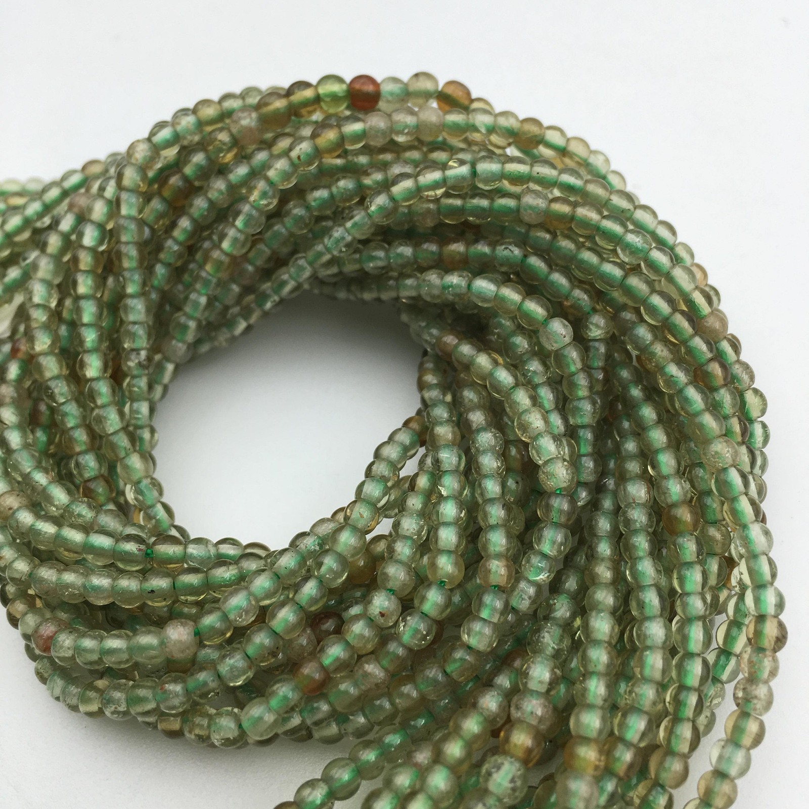 Natural Green Garnet Smooth Irregular Round Beads 3mm Approx 15.5″ Strand