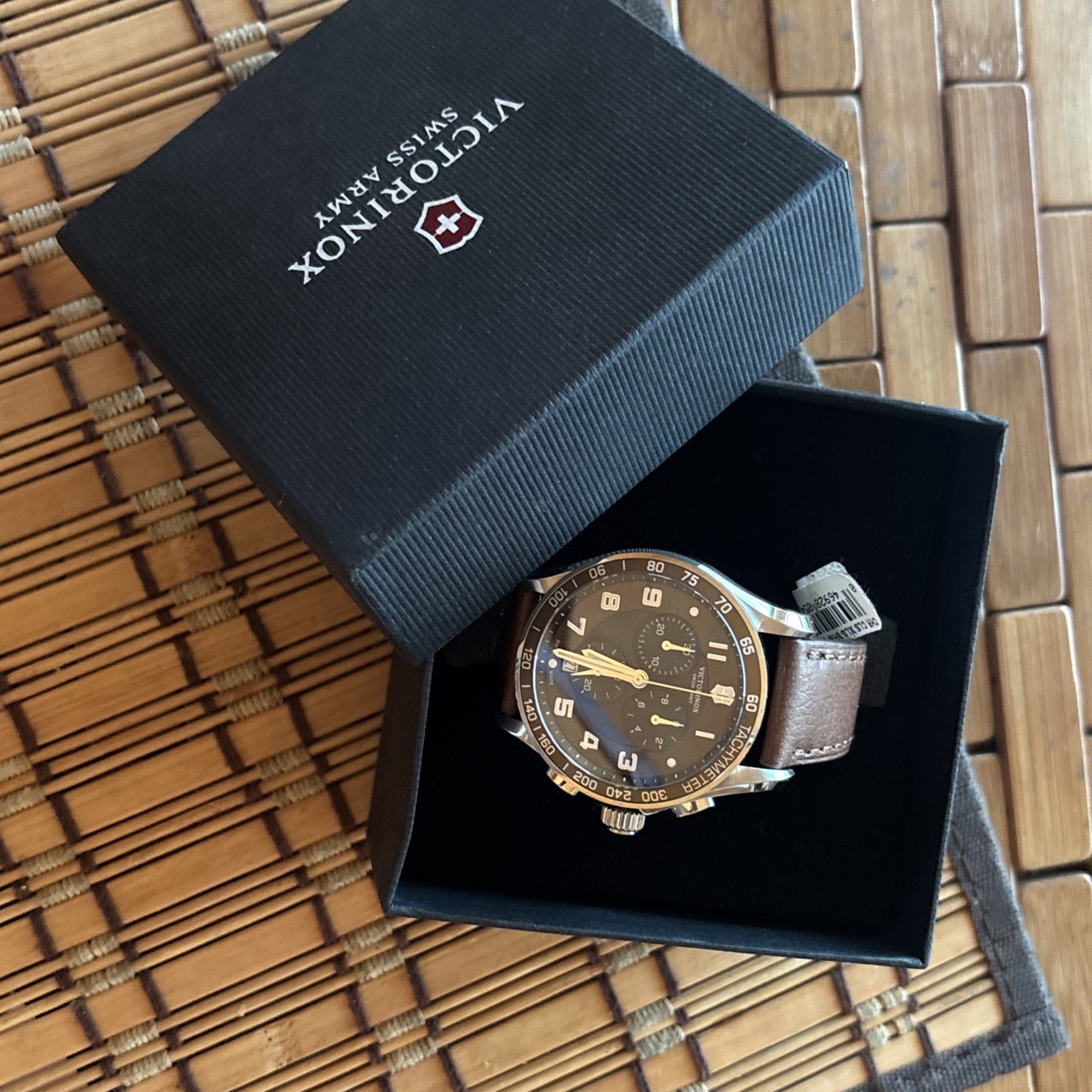 Victorinox Swiss Army Tachymeter Men’s Watch New.
