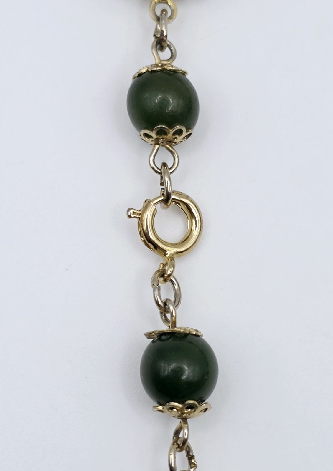 Vintage Green Jade Interlocking Circle Link Necklace 31″ Long Gold Tone