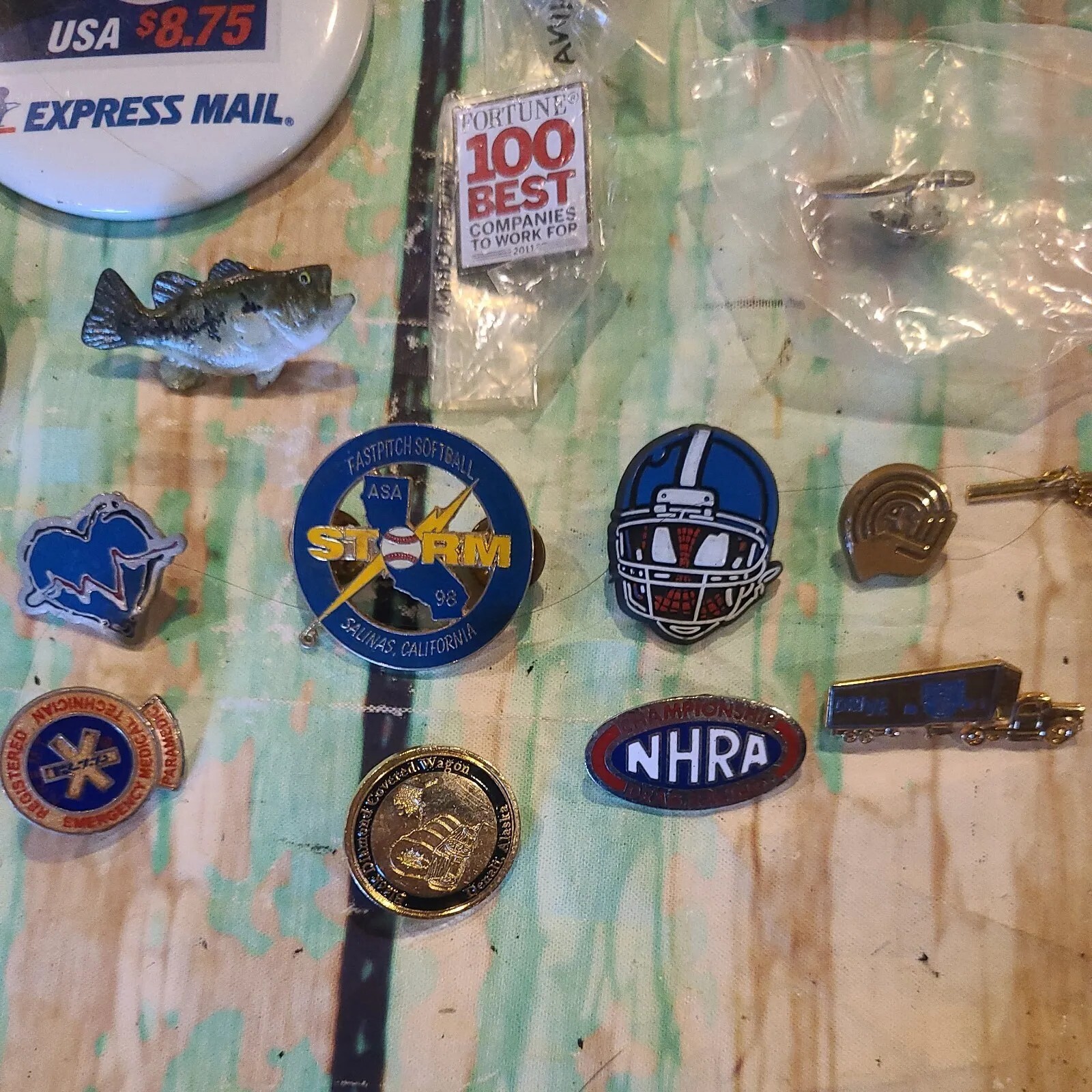Hat Pin Lot 45 PC Jewelry Junk Drawer Pinback Button & Lapel & Hat Pin Lot